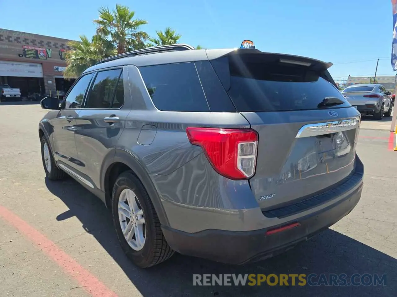 3 Photograph of a damaged car 1FMSK7DH8MGA83956 FORD EXPLORER 2021