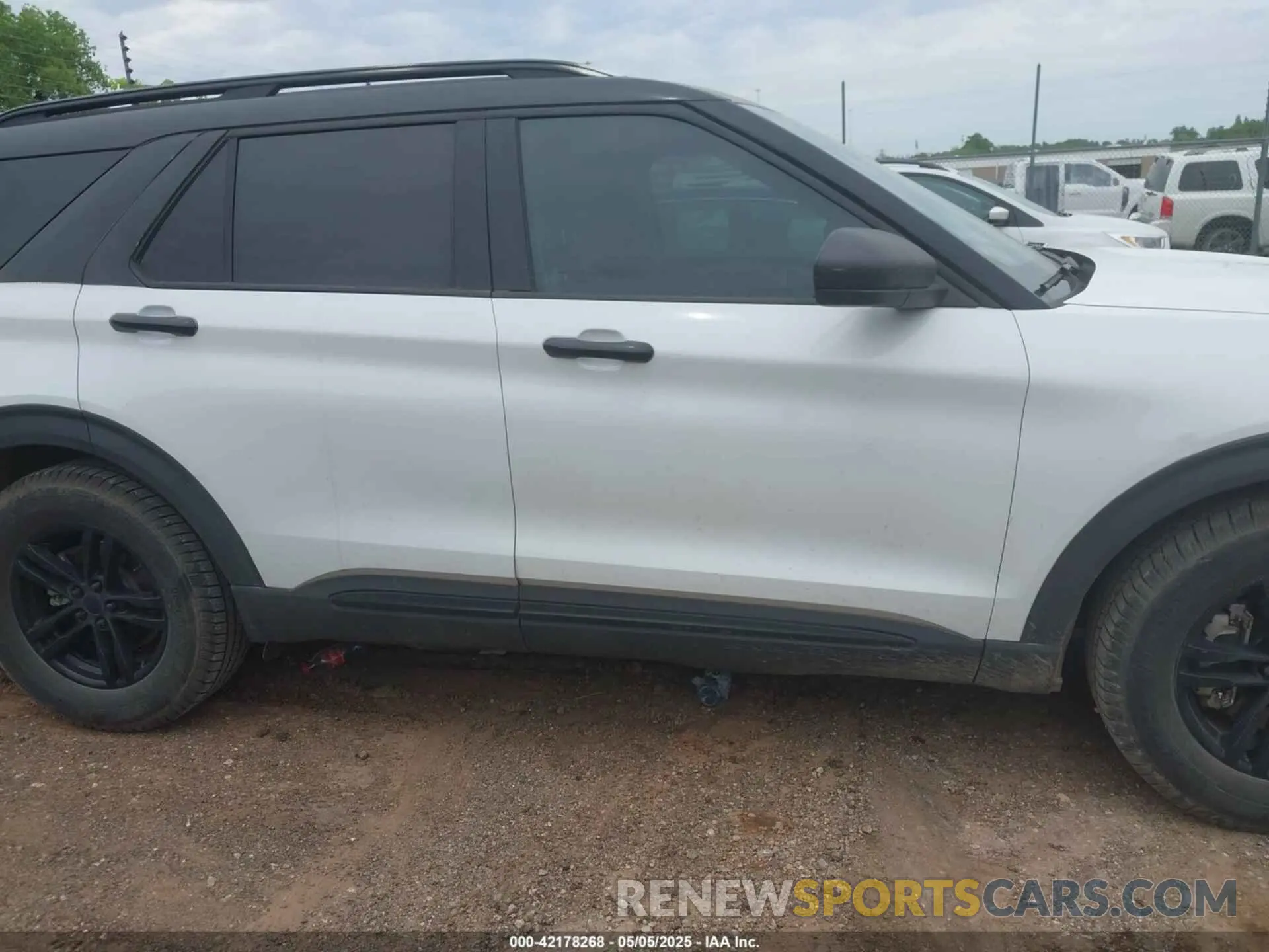 14 Photograph of a damaged car 1FMSK7DH8MGB42827 FORD EXPLORER 2021