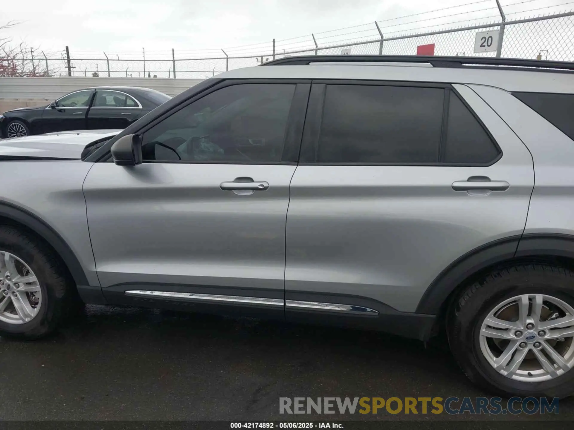 15 Photograph of a damaged car 1FMSK7DH8MGB71065 FORD EXPLORER 2021