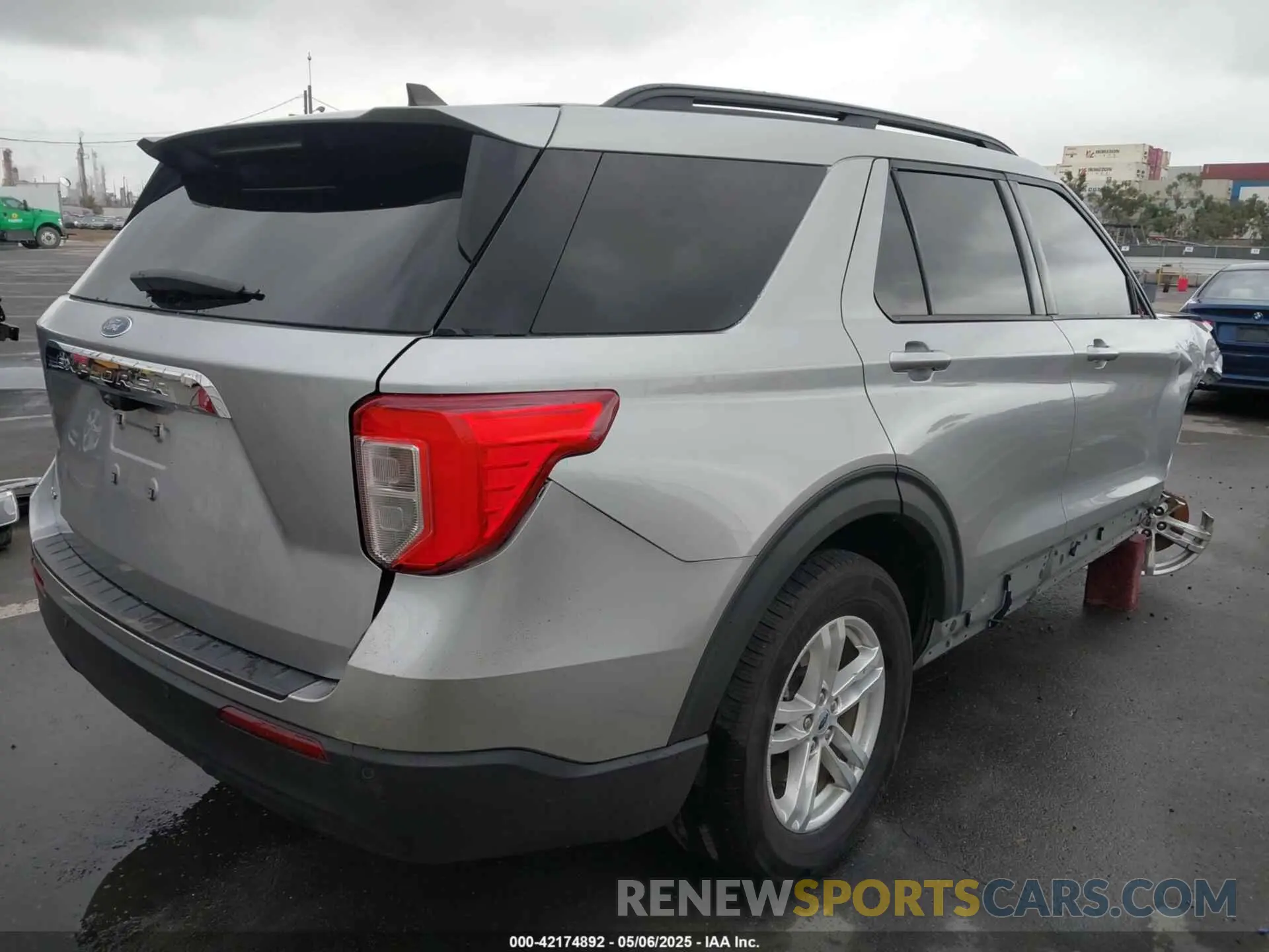 4 Photograph of a damaged car 1FMSK7DH8MGB71065 FORD EXPLORER 2021
