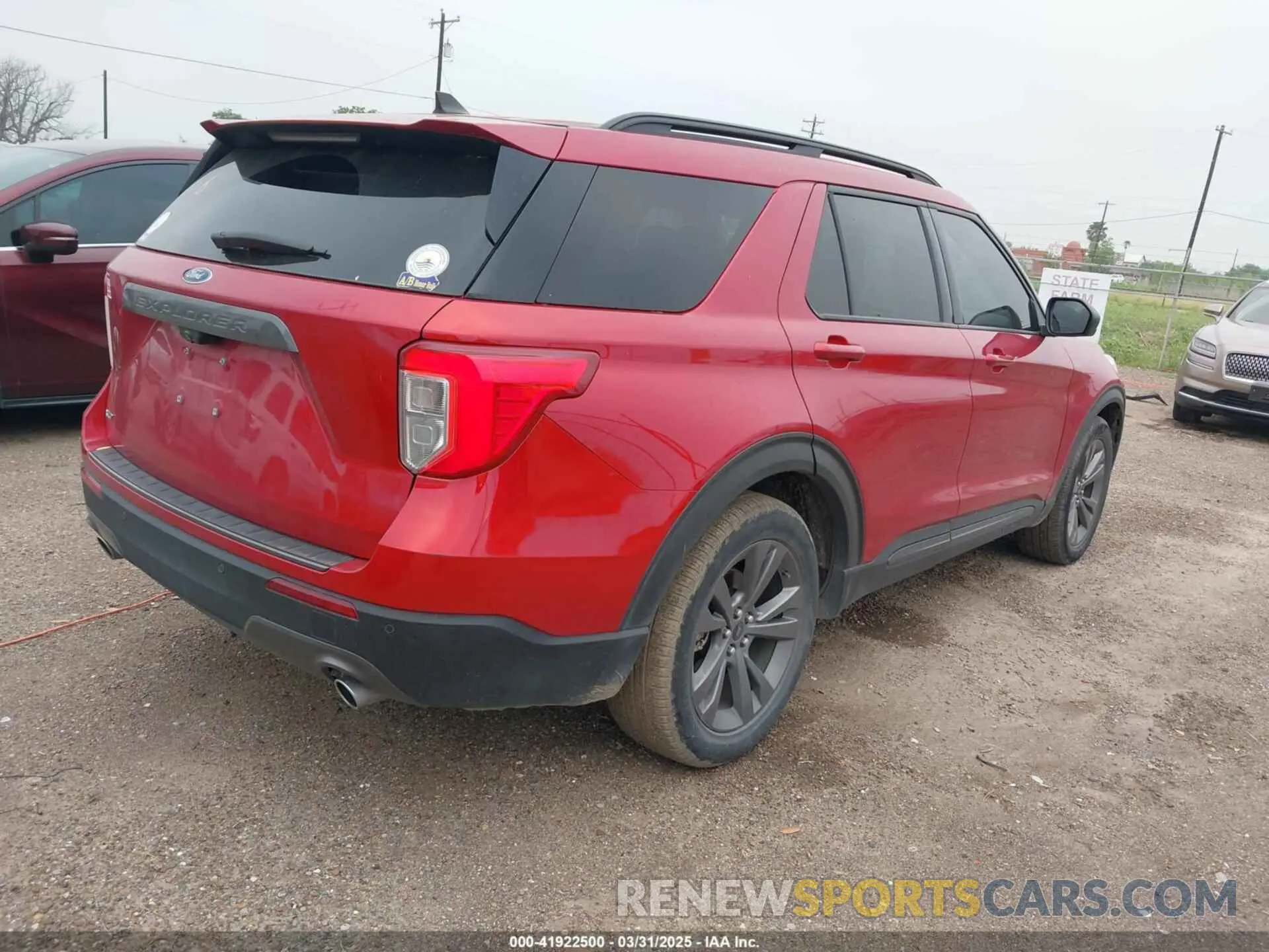 4 Photograph of a damaged car 1FMSK7DHXMGA81674 FORD EXPLORER 2021