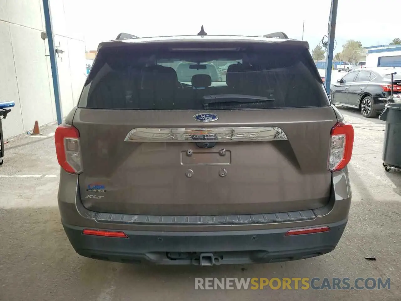 6 Photograph of a damaged car 1FMSK7DHXMGB31523 FORD EXPLORER 2021