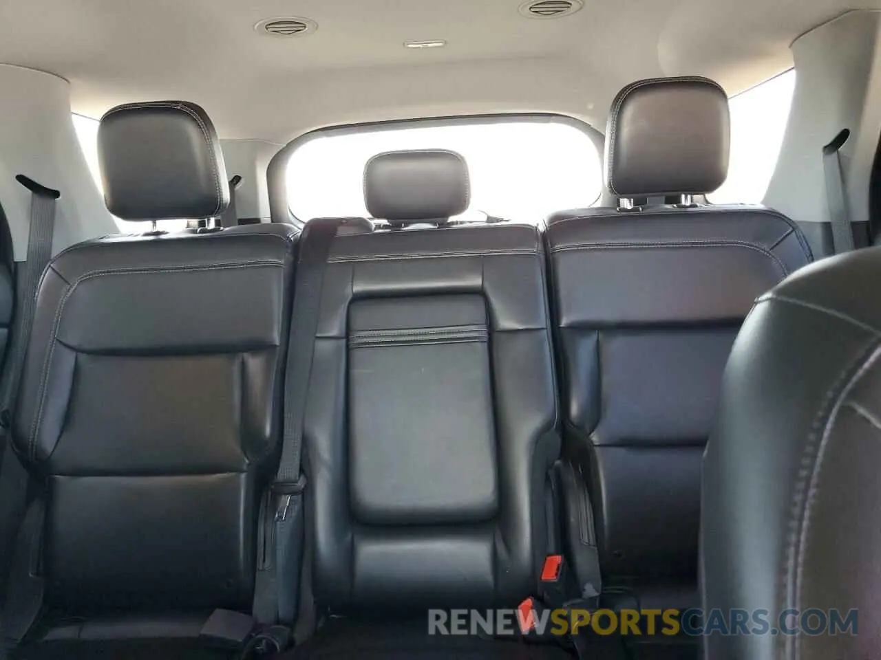 10 Photograph of a damaged car 1FMSK7DHXMGB33126 FORD EXPLORER 2021