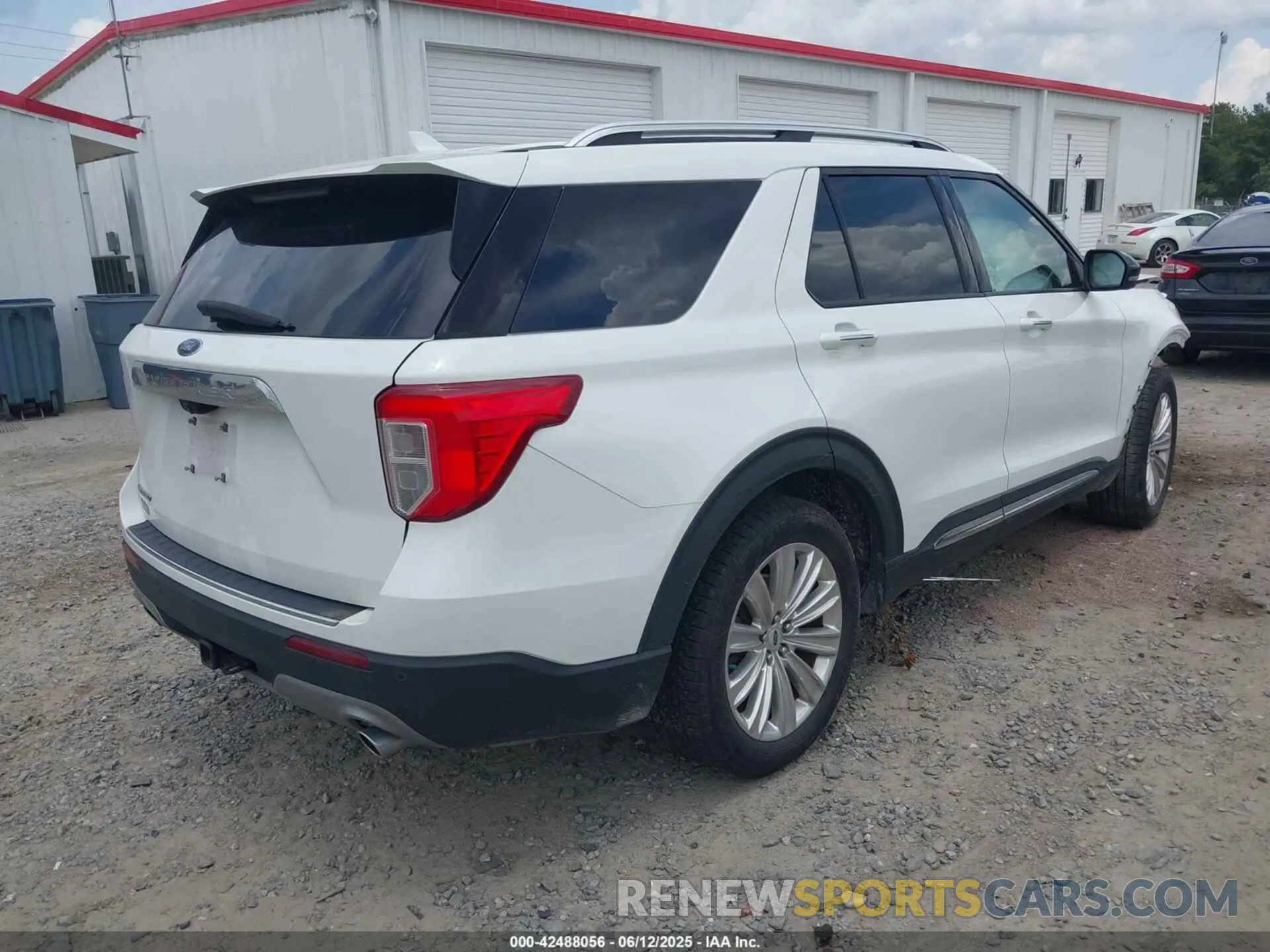 4 Photograph of a damaged car 1FMSK7FH2MGA48729 FORD EXPLORER 2021