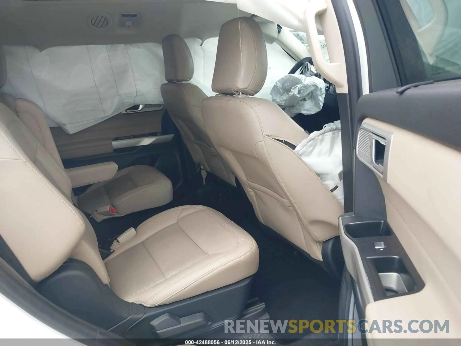 8 Photograph of a damaged car 1FMSK7FH2MGA48729 FORD EXPLORER 2021