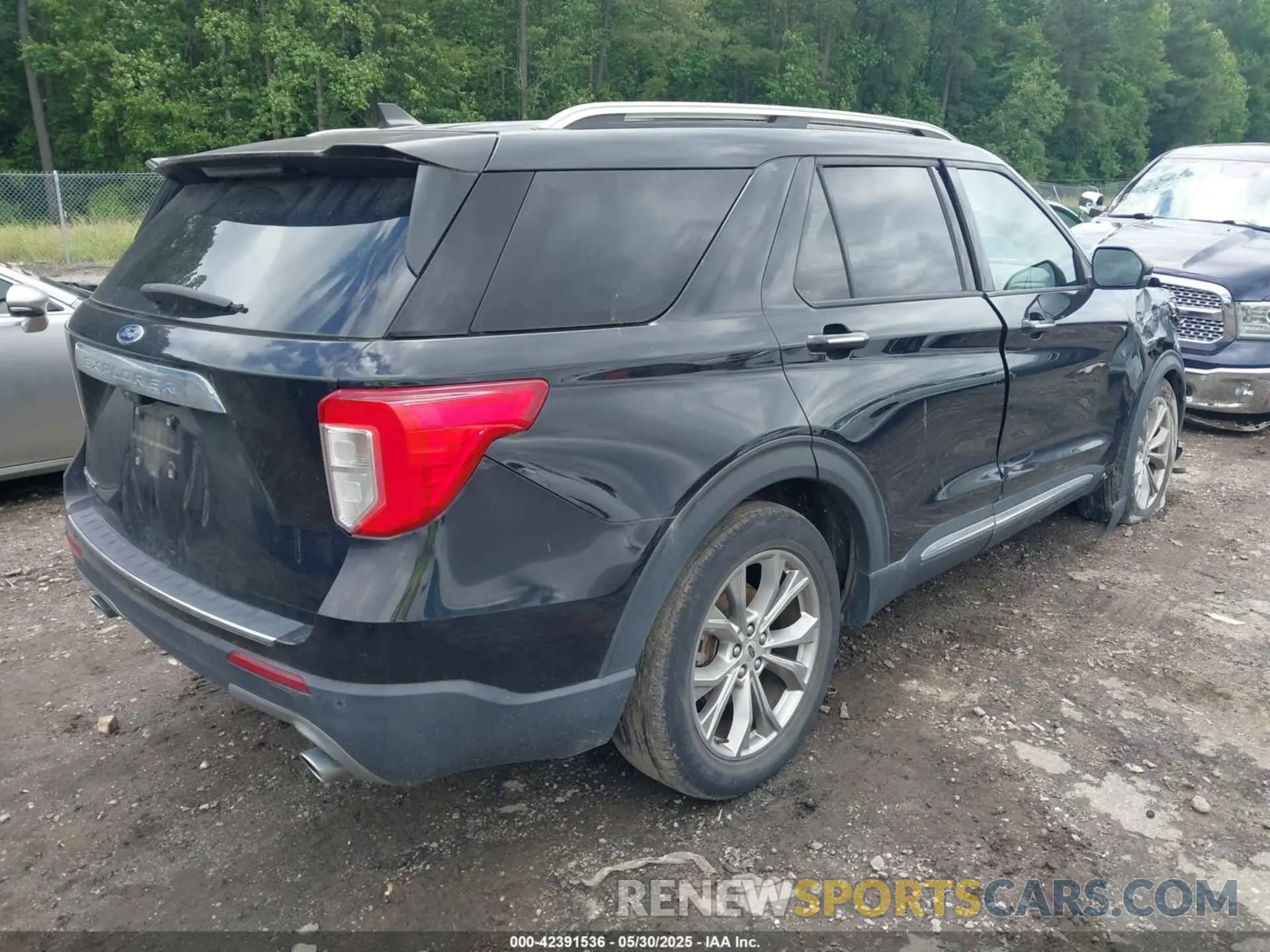 4 Photograph of a damaged car 1FMSK7FH4MGB76129 FORD EXPLORER 2021