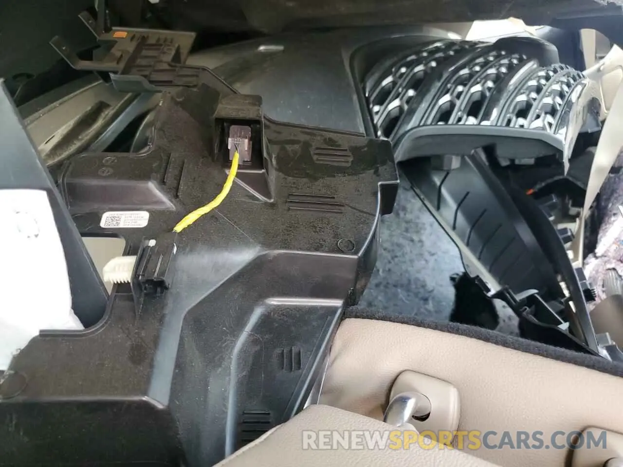 10 Photograph of a damaged car 1FMSK7FH5MGA11710 FORD EXPLORER 2021