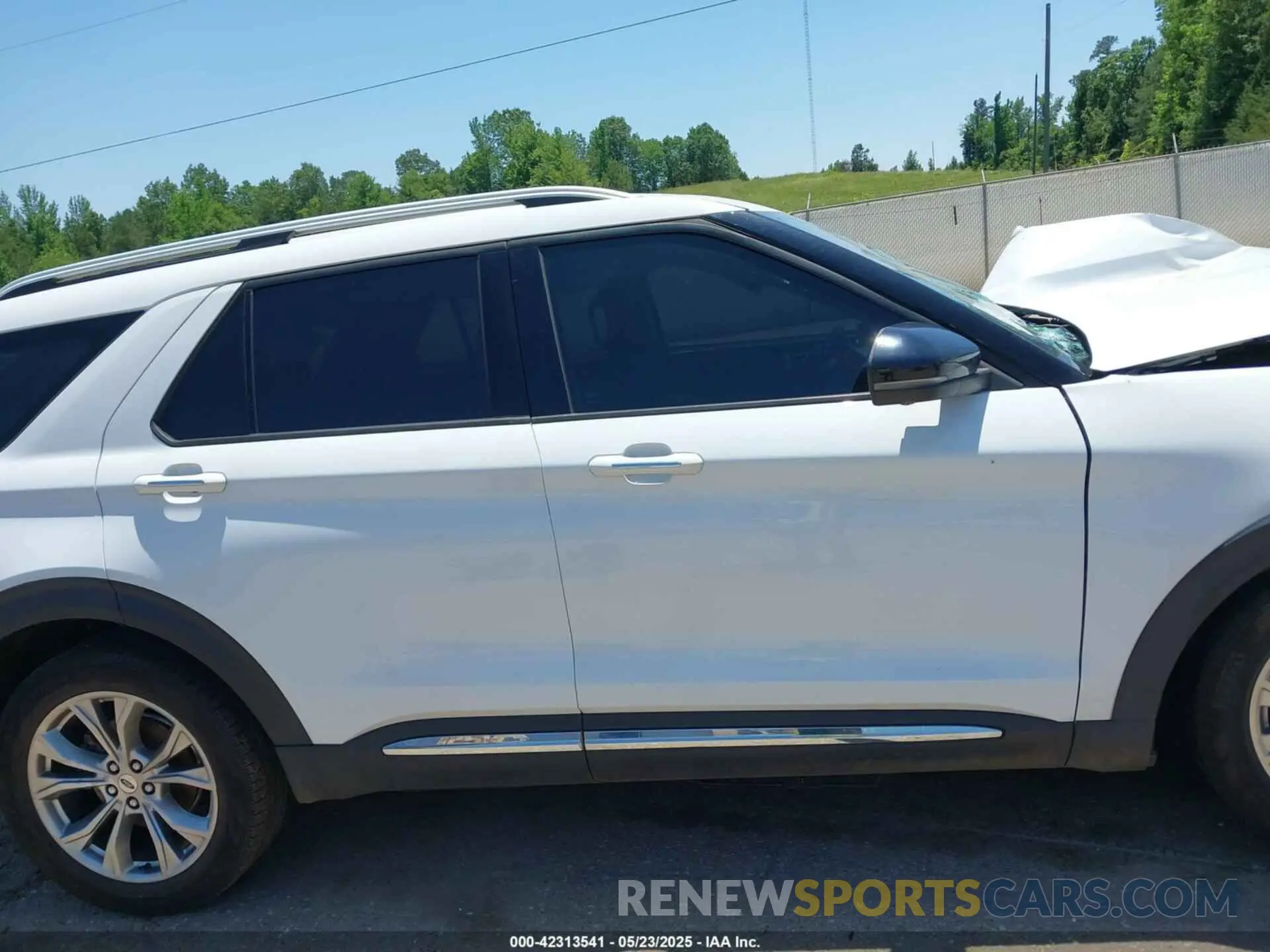 14 Photograph of a damaged car 1FMSK7FHXMGB03671 FORD EXPLORER 2021