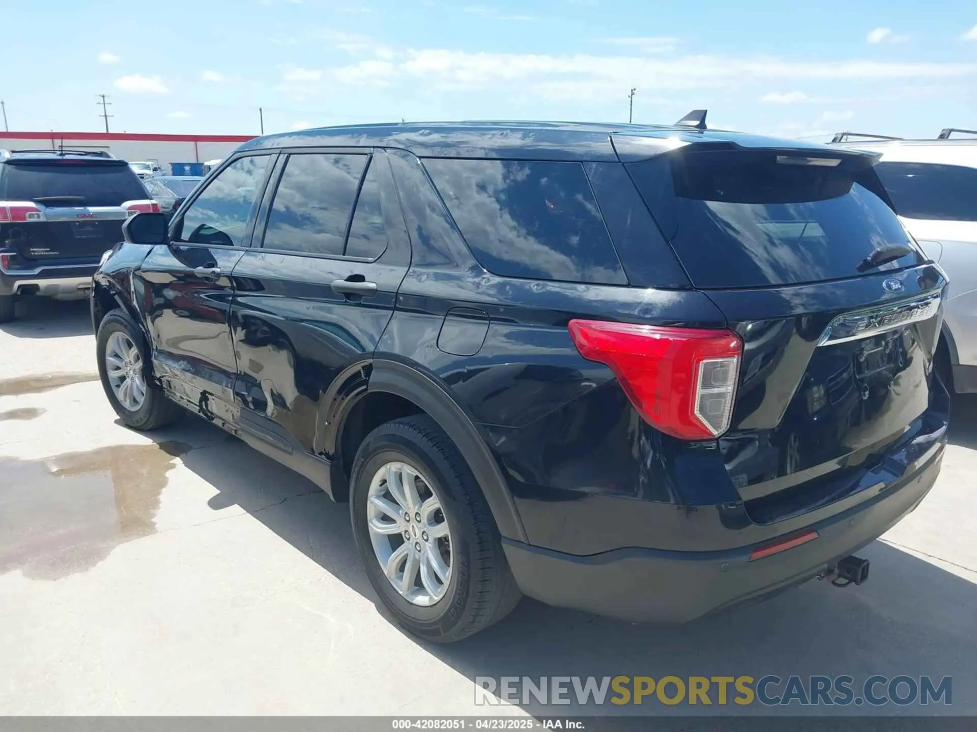 3 Photograph of a damaged car 1FMSK8BH0MGA04305 FORD EXPLORER 2021