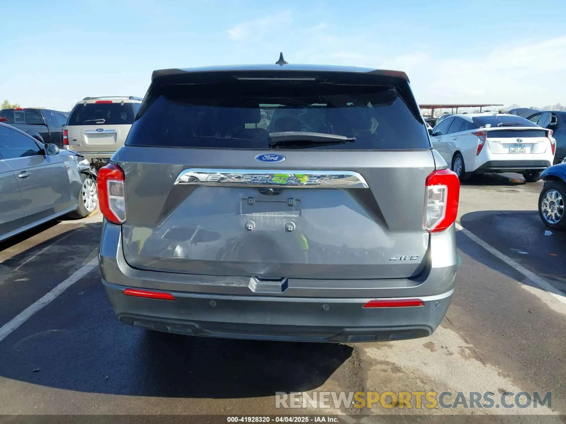 17 Photograph of a damaged car 1FMSK8BH8MGA30862 FORD EXPLORER 2021