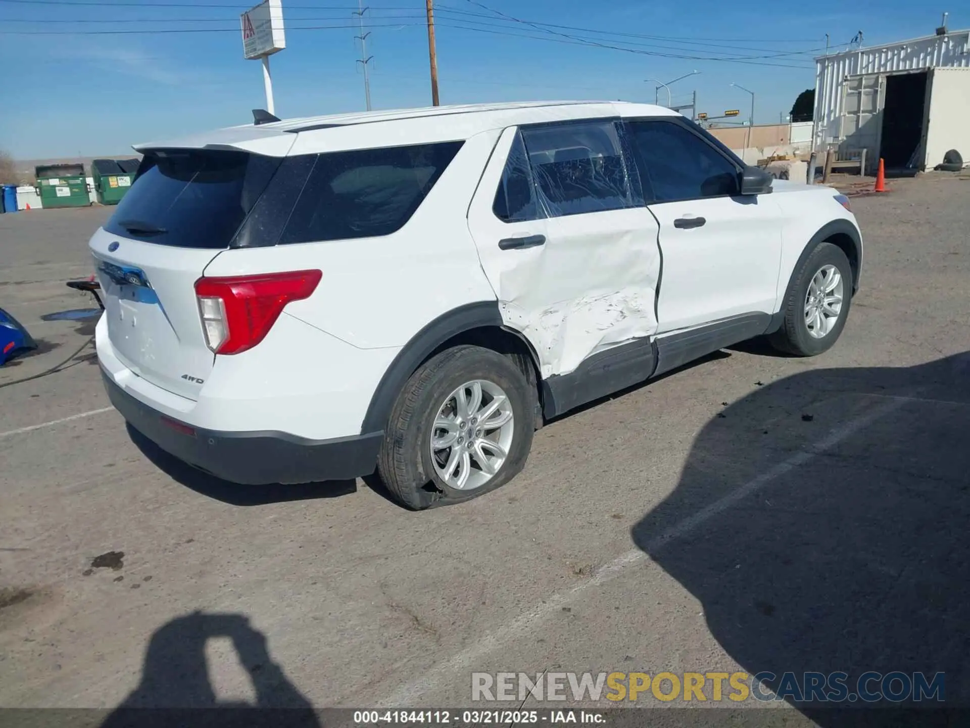4 Photograph of a damaged car 1FMSK8BH8MGB54727 FORD EXPLORER 2021