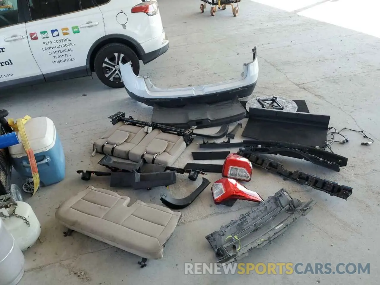 13 Photograph of a damaged car 1FMSK8BH8MGC06356 FORD EXPLORER 2021