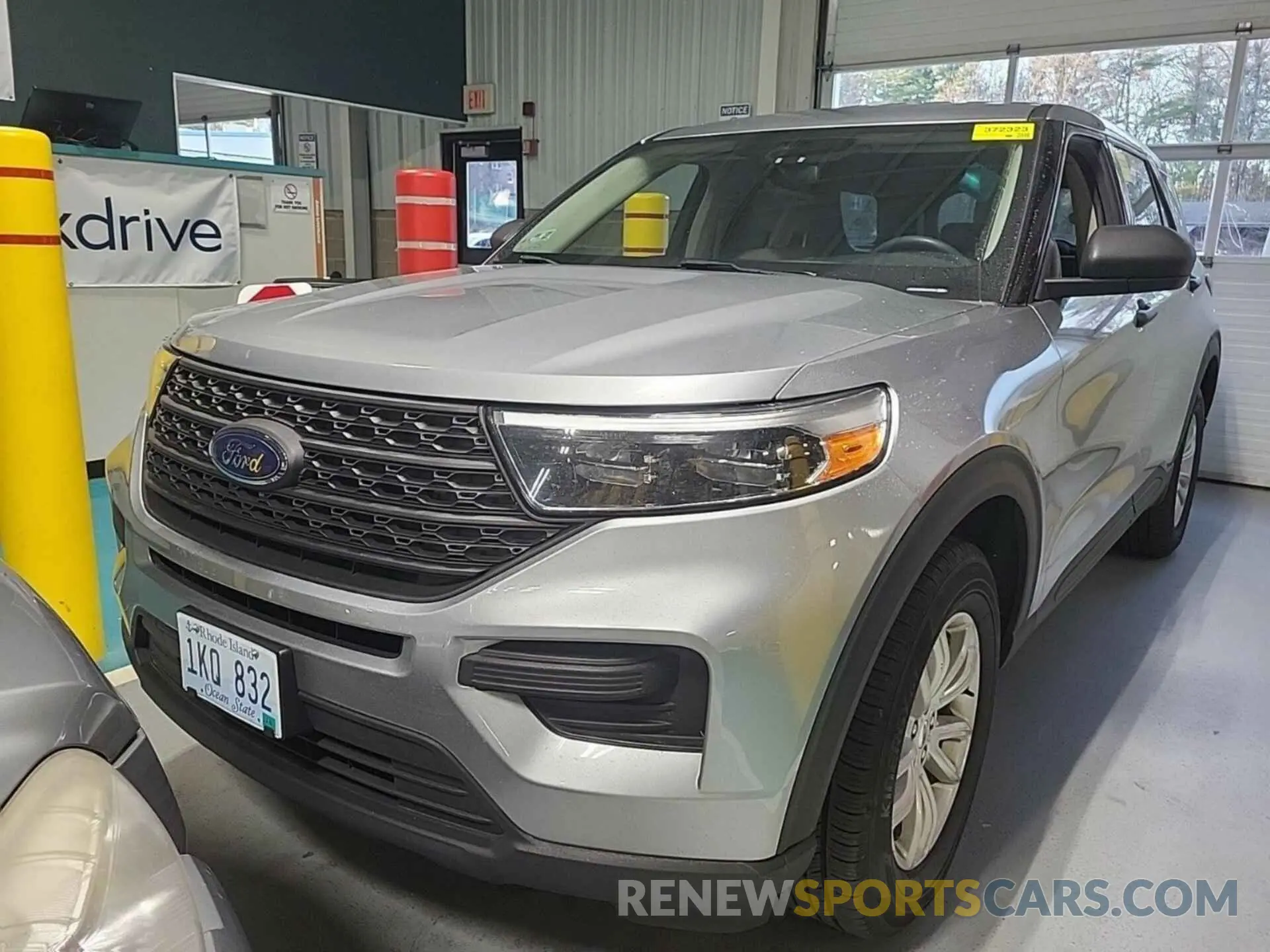 17 Photograph of a damaged car 1FMSK8BH9MGA87622 FORD EXPLORER 2021