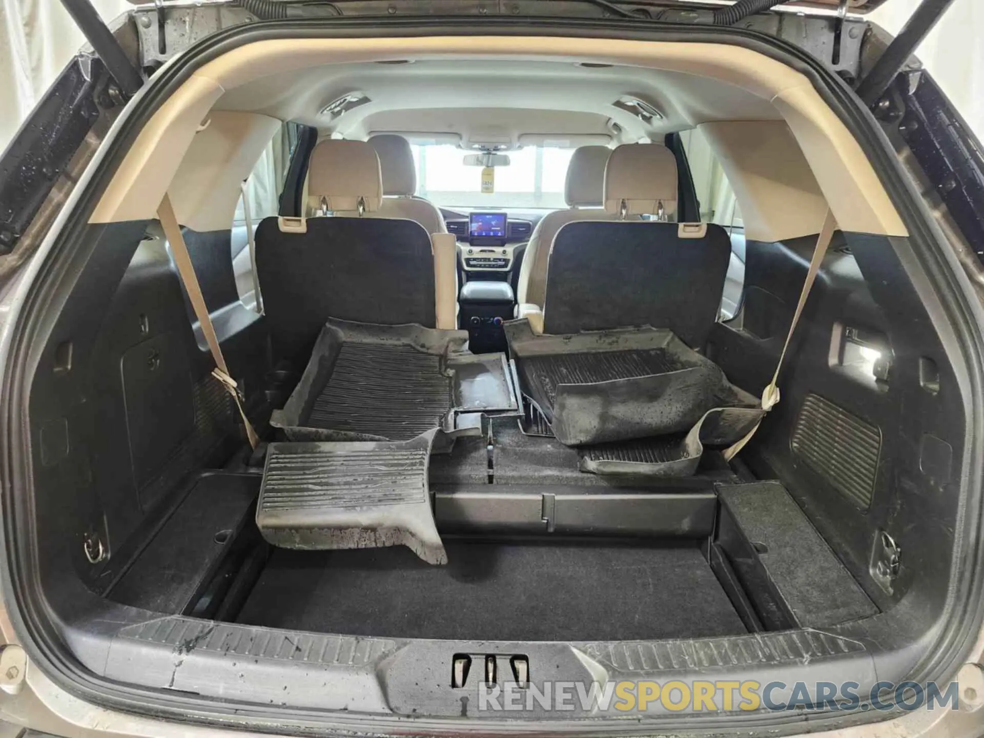 1 Photograph of a damaged car 1FMSK8DH0MGA87649 FORD EXPLORER 2021