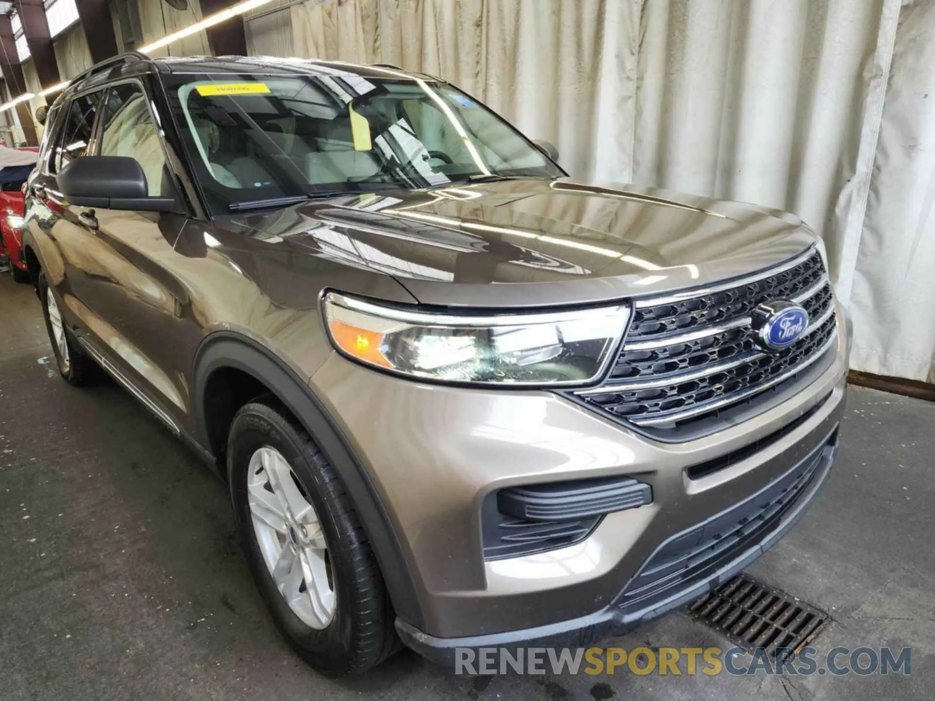 29 Photograph of a damaged car 1FMSK8DH0MGA87649 FORD EXPLORER 2021
