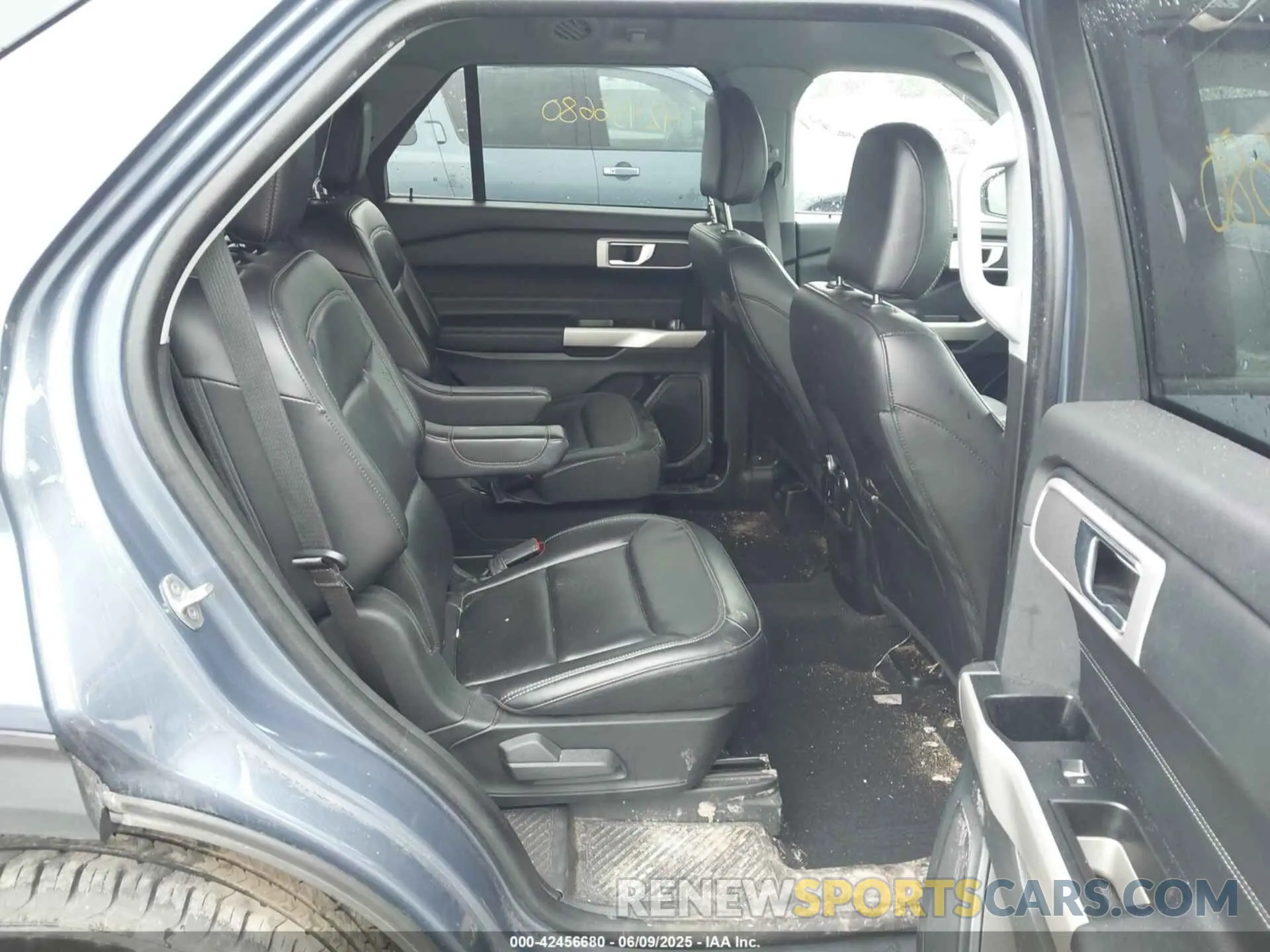 8 Photograph of a damaged car 1FMSK8DH0MGB22478 FORD EXPLORER 2021