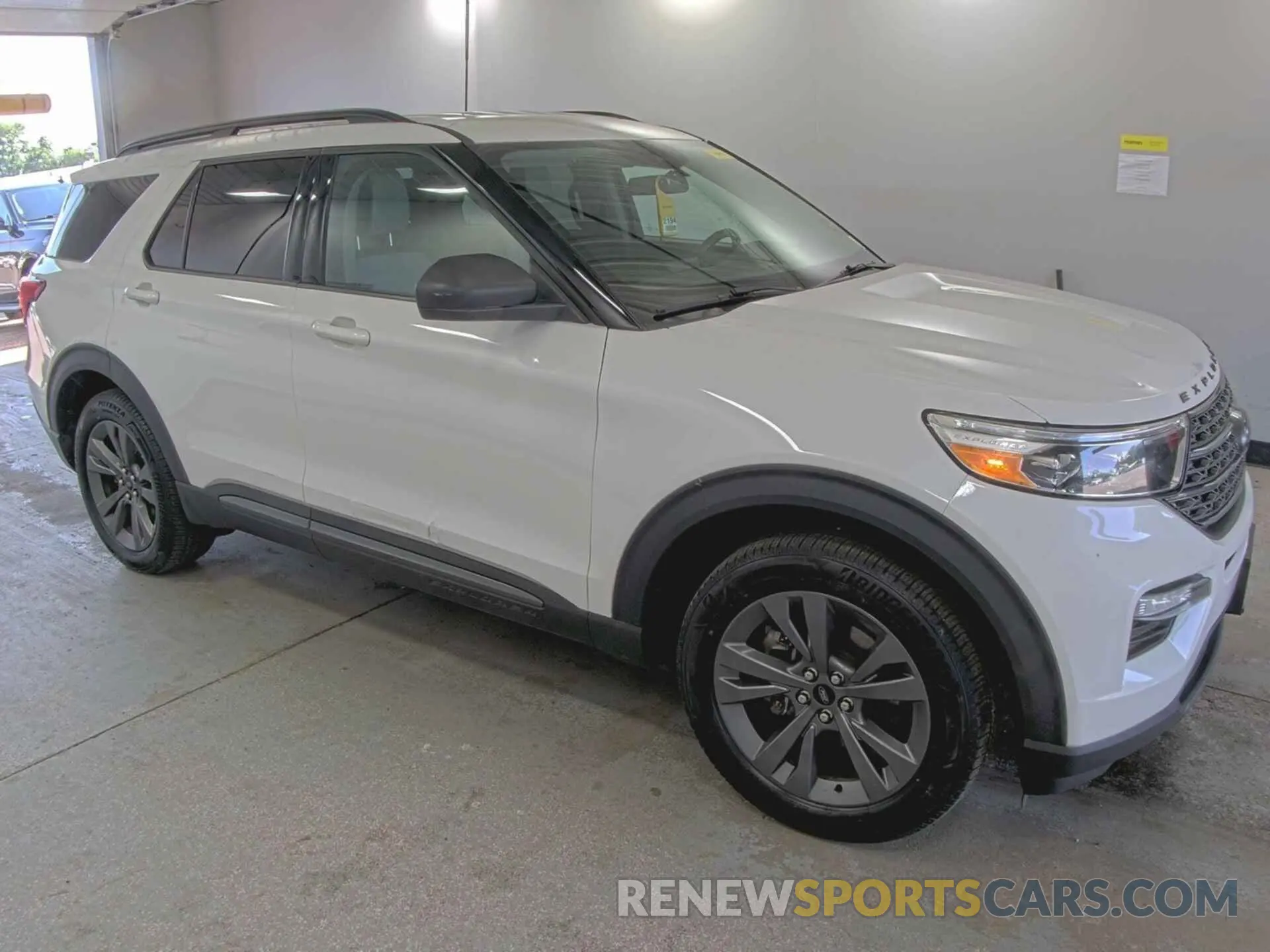 23 Photograph of a damaged car 1FMSK8DH0MGB54752 FORD EXPLORER 2021