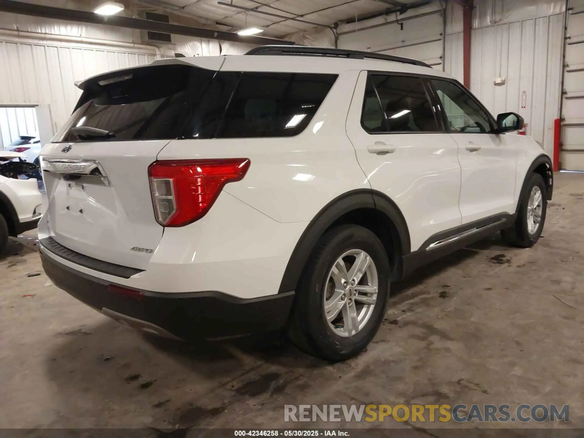 4 Photograph of a damaged car 1FMSK8DH2MGA66172 FORD EXPLORER 2021
