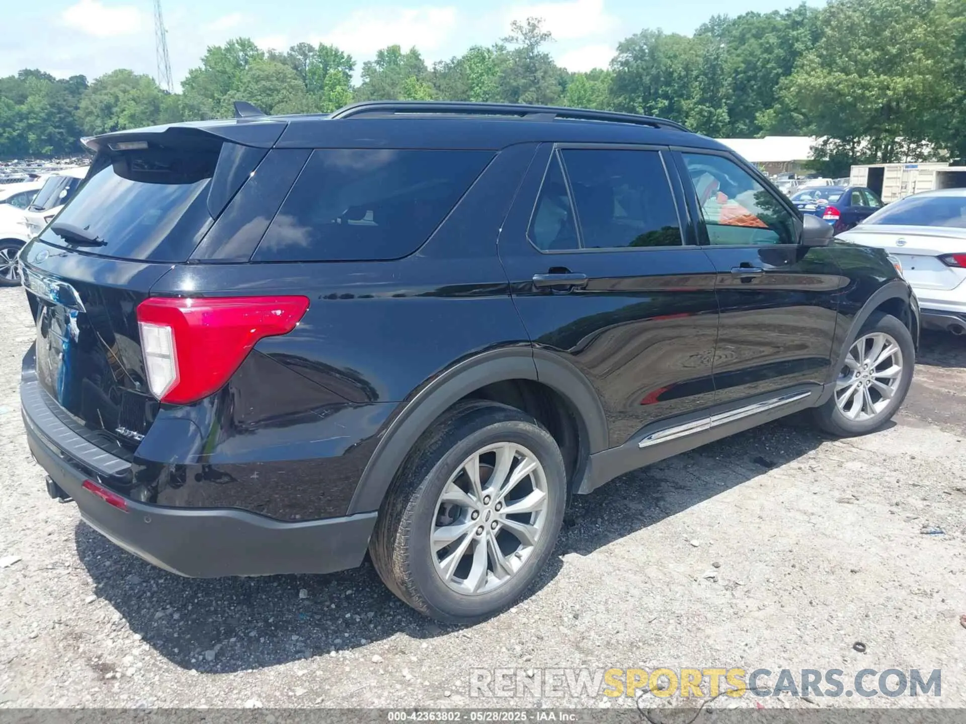 4 Photograph of a damaged car 1FMSK8DH3MGB00720 FORD EXPLORER 2021