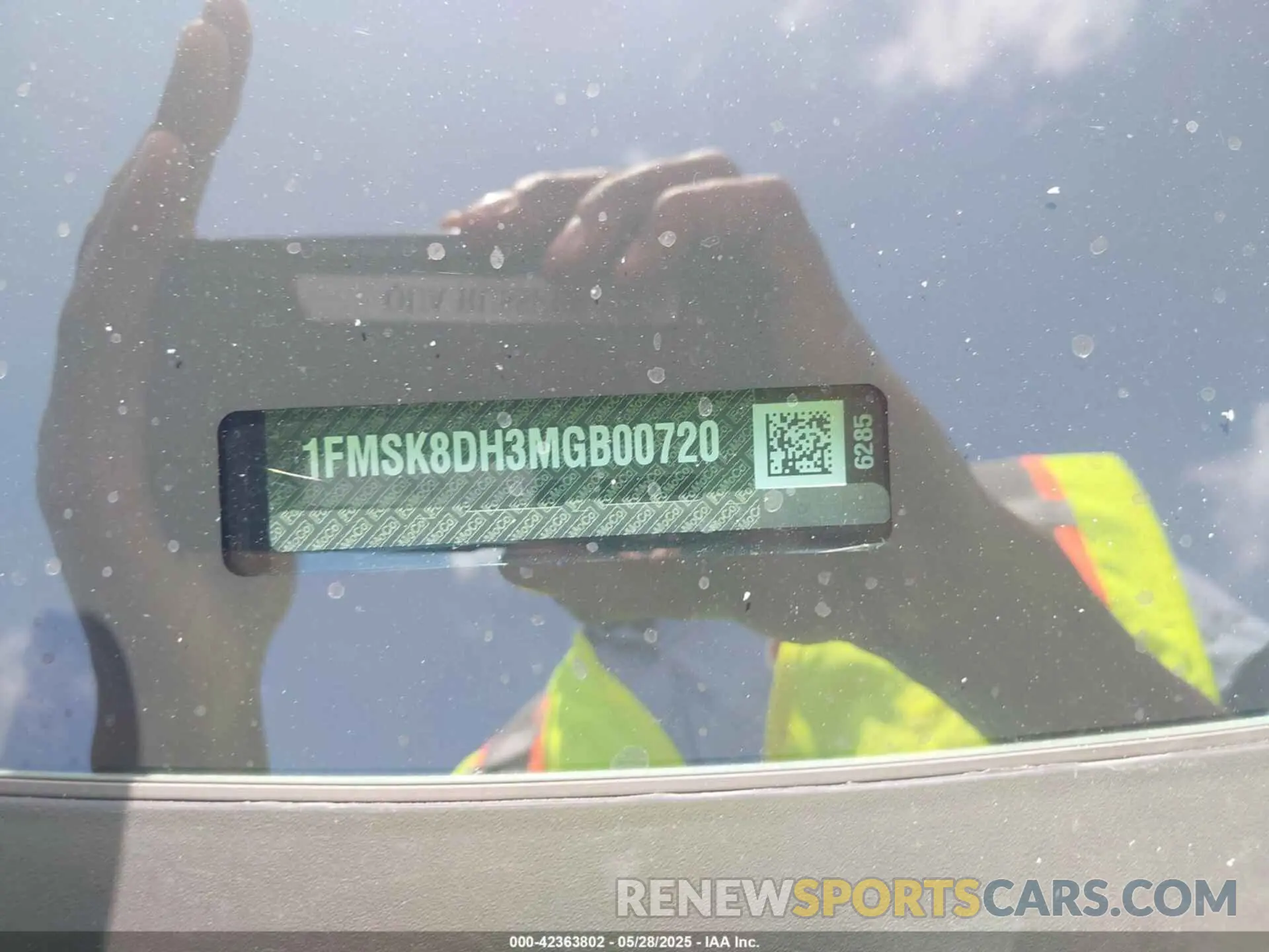 9 Photograph of a damaged car 1FMSK8DH3MGB00720 FORD EXPLORER 2021