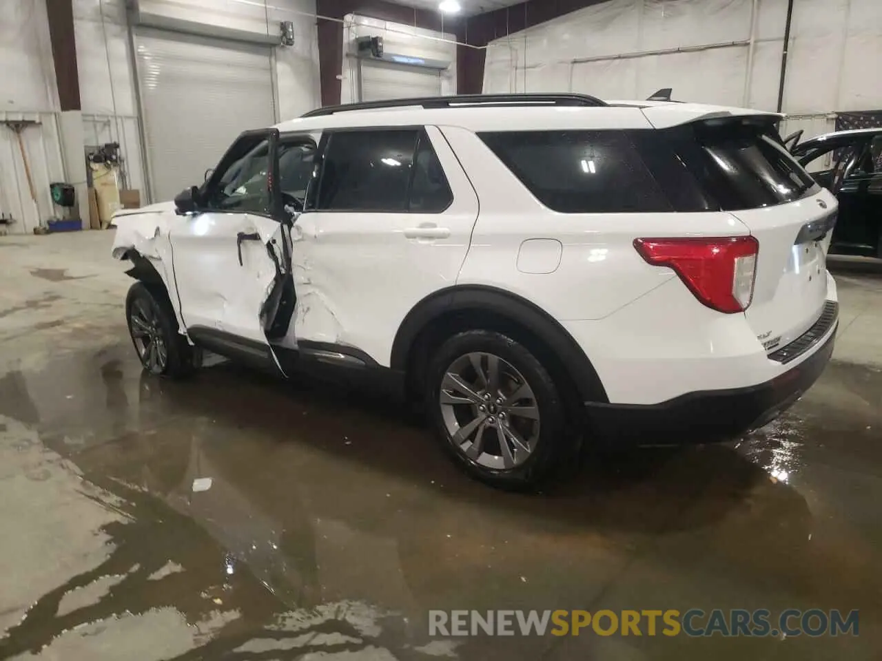 2 Photograph of a damaged car 1FMSK8DH3MGB14598 FORD EXPLORER 2021