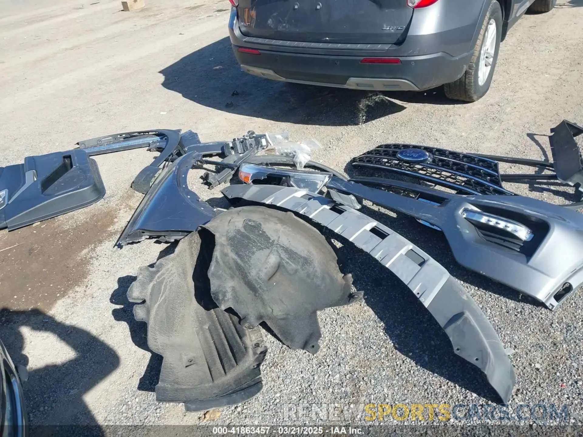 18 Photograph of a damaged car 1FMSK8DH4MGA13408 FORD EXPLORER 2021