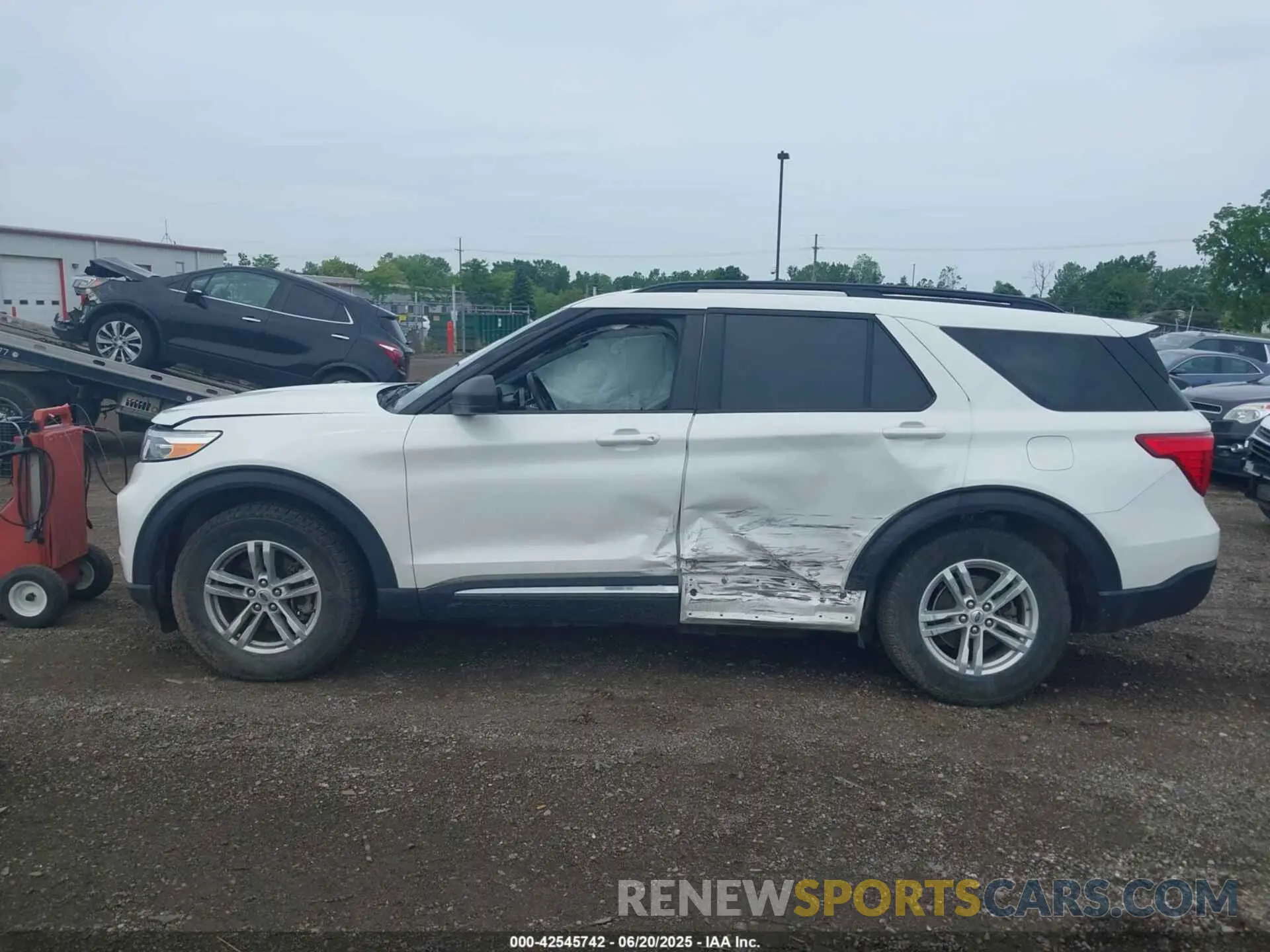 14 Photograph of a damaged car 1FMSK8DH4MGA49664 FORD EXPLORER 2021