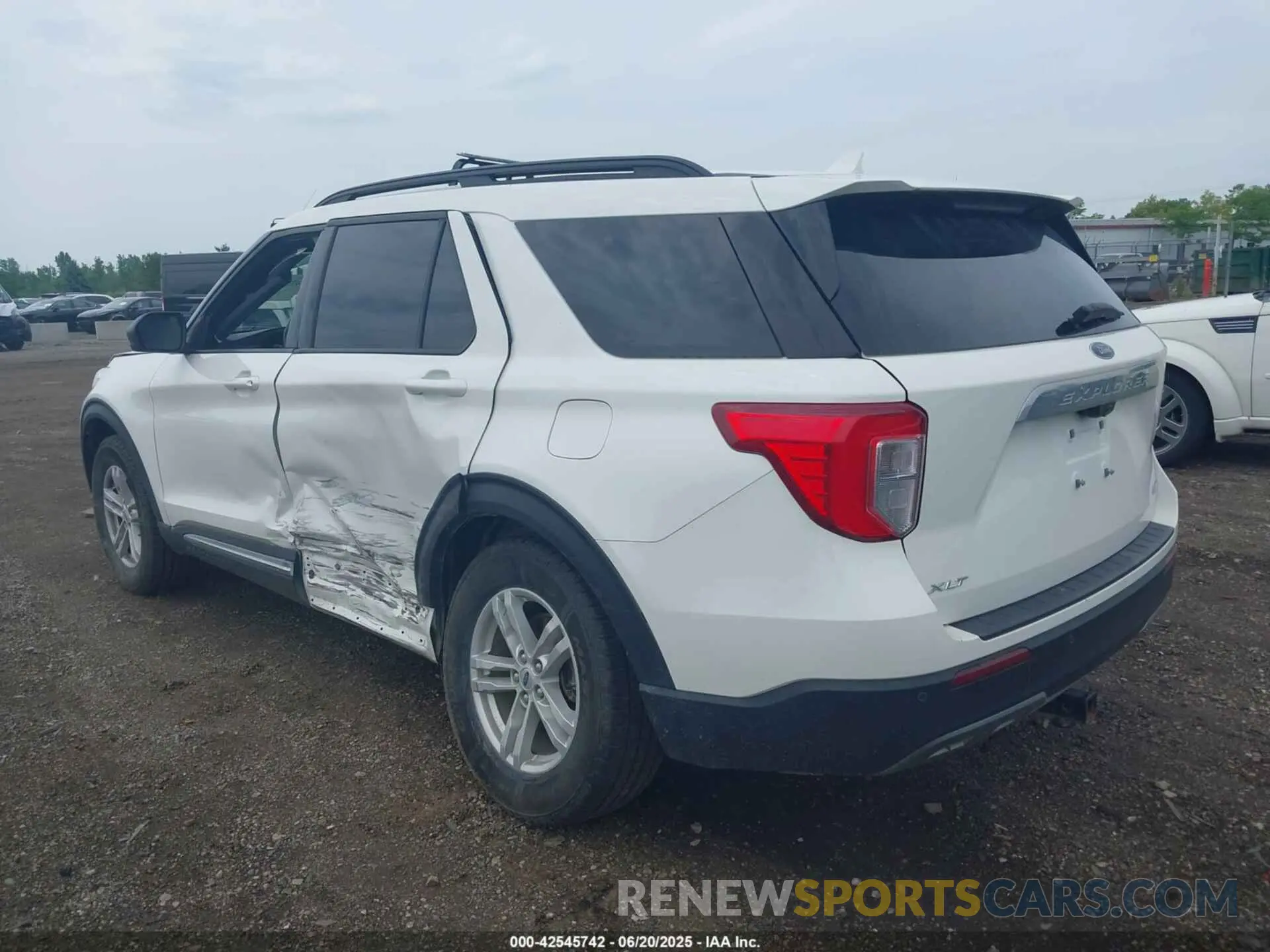 3 Photograph of a damaged car 1FMSK8DH4MGA49664 FORD EXPLORER 2021