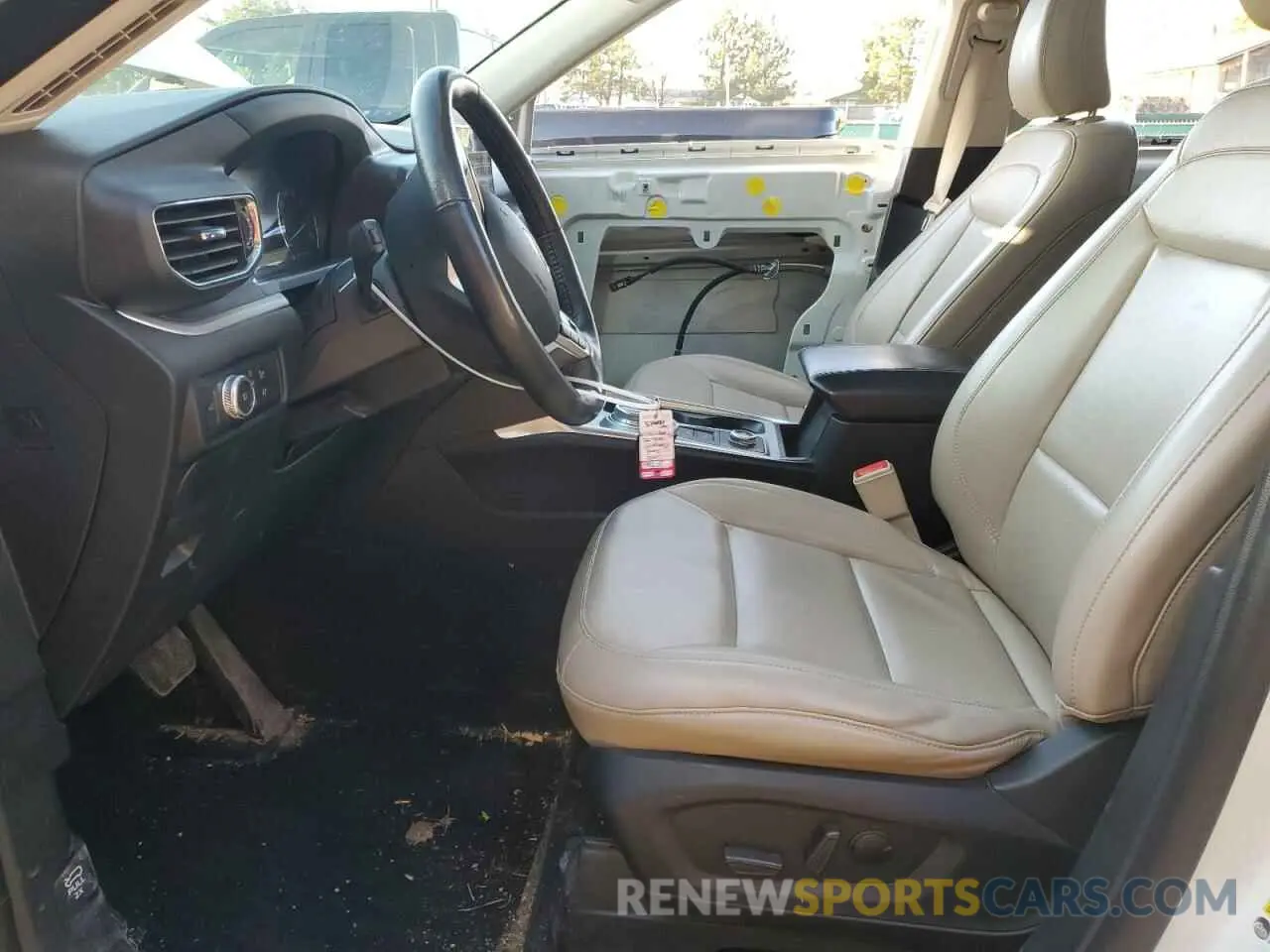 7 Photograph of a damaged car 1FMSK8DH4MGA53536 FORD EXPLORER 2021