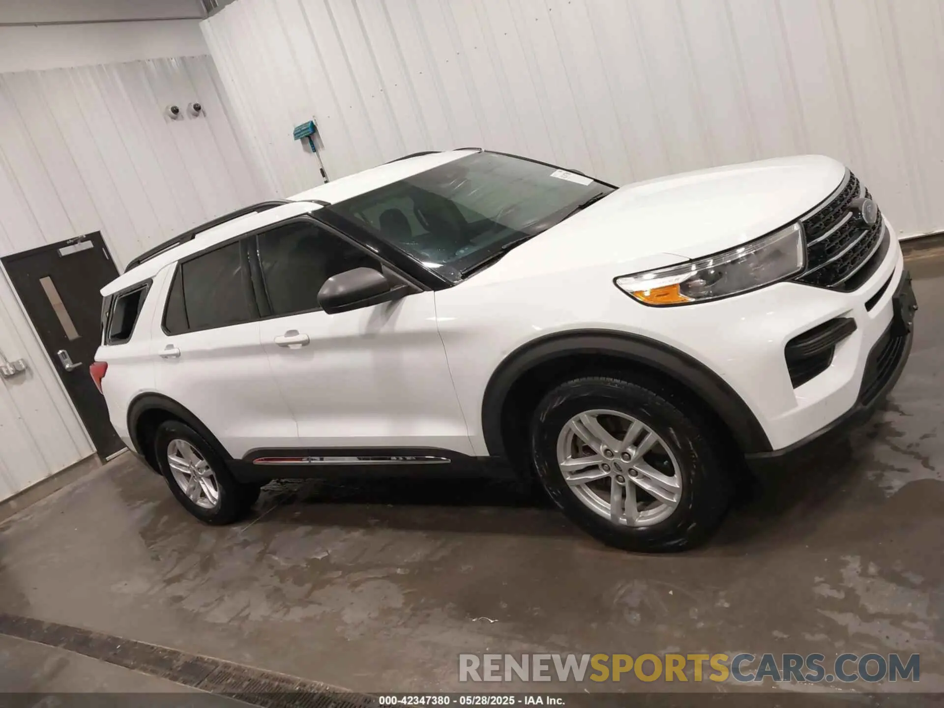 13 Photograph of a damaged car 1FMSK8DH4MGA61877 FORD EXPLORER 2021