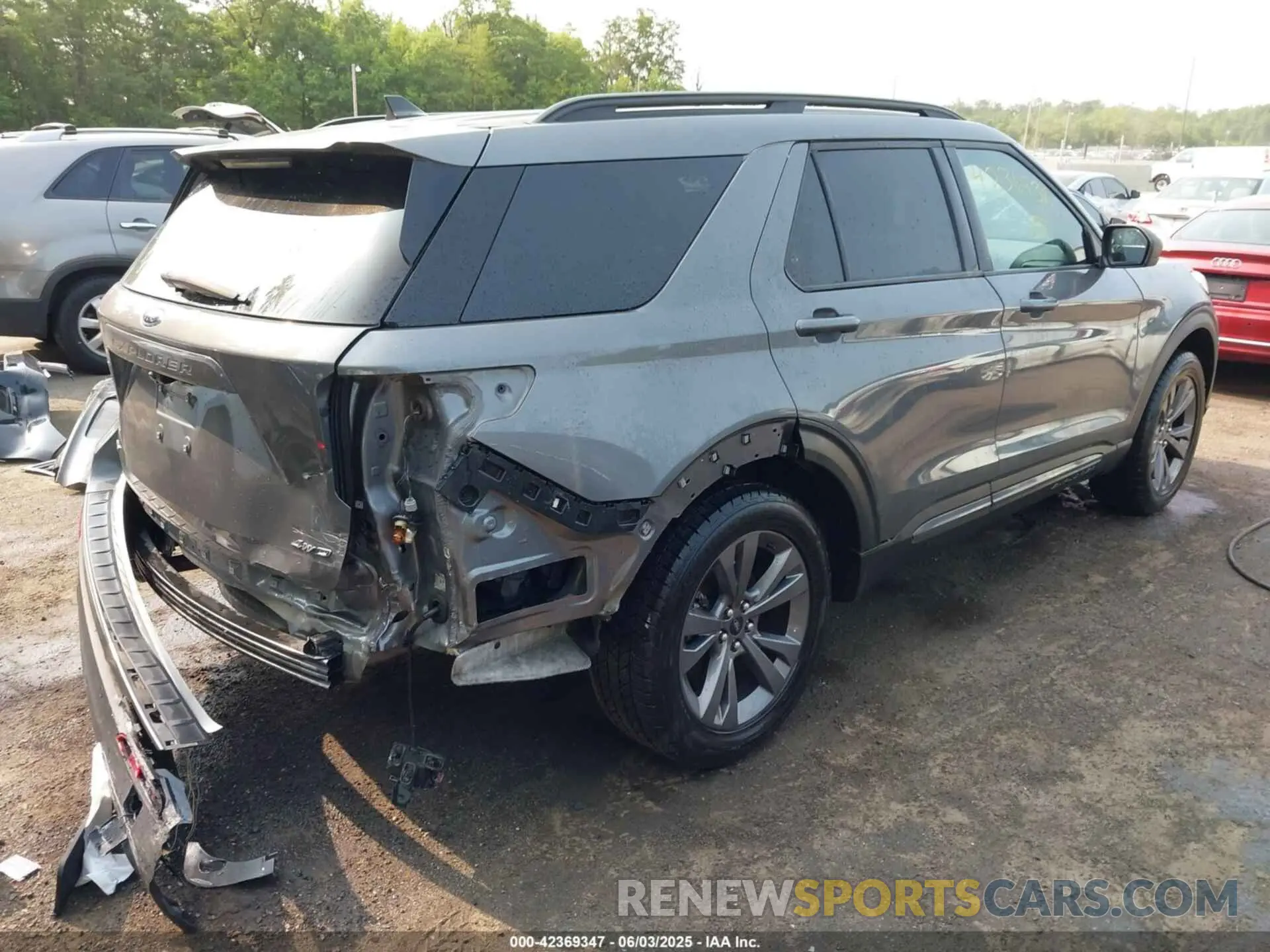 4 Photograph of a damaged car 1FMSK8DH4MGB00130 FORD EXPLORER 2021