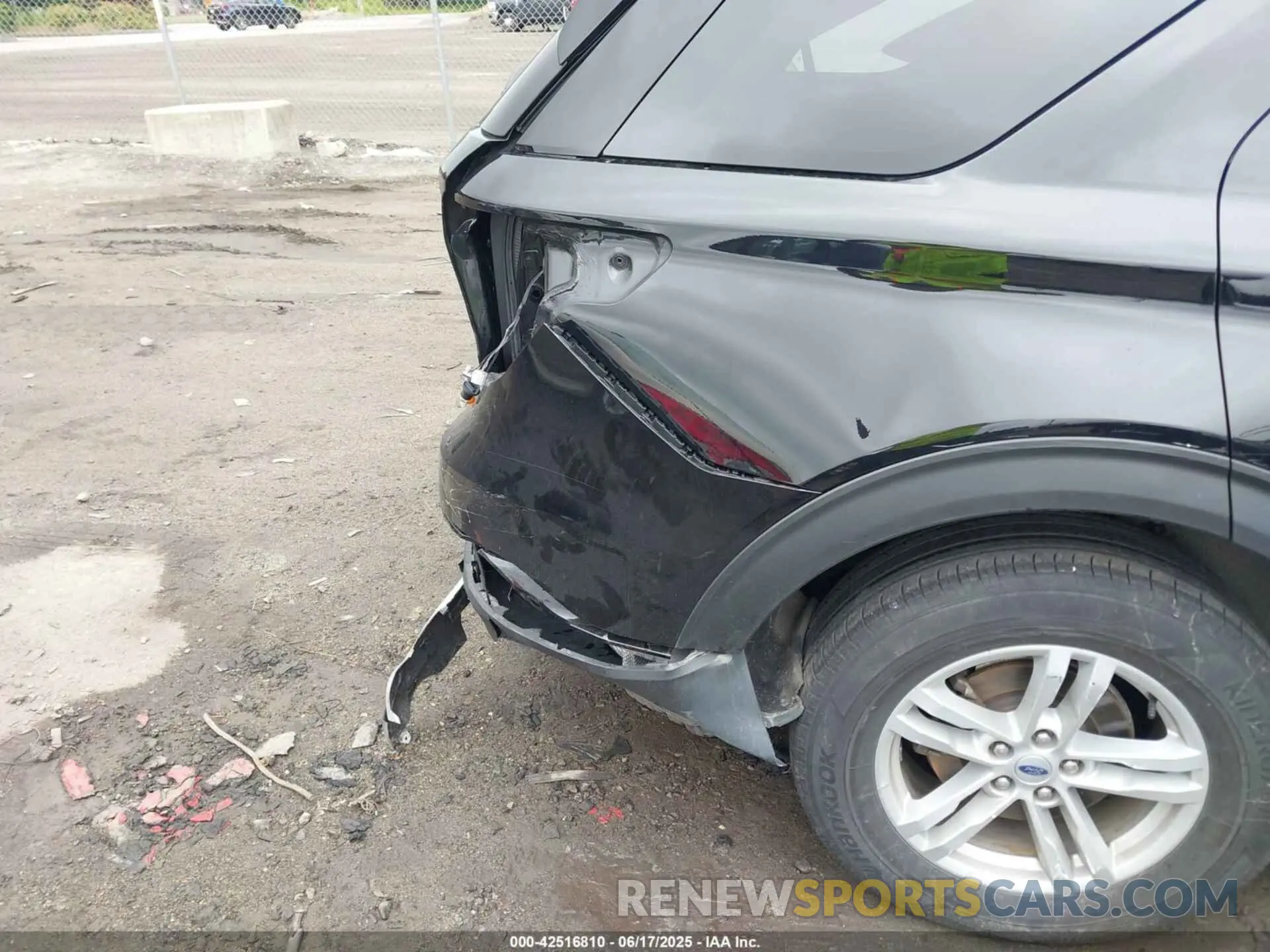18 Photograph of a damaged car 1FMSK8DH5MGB85477 FORD EXPLORER 2021