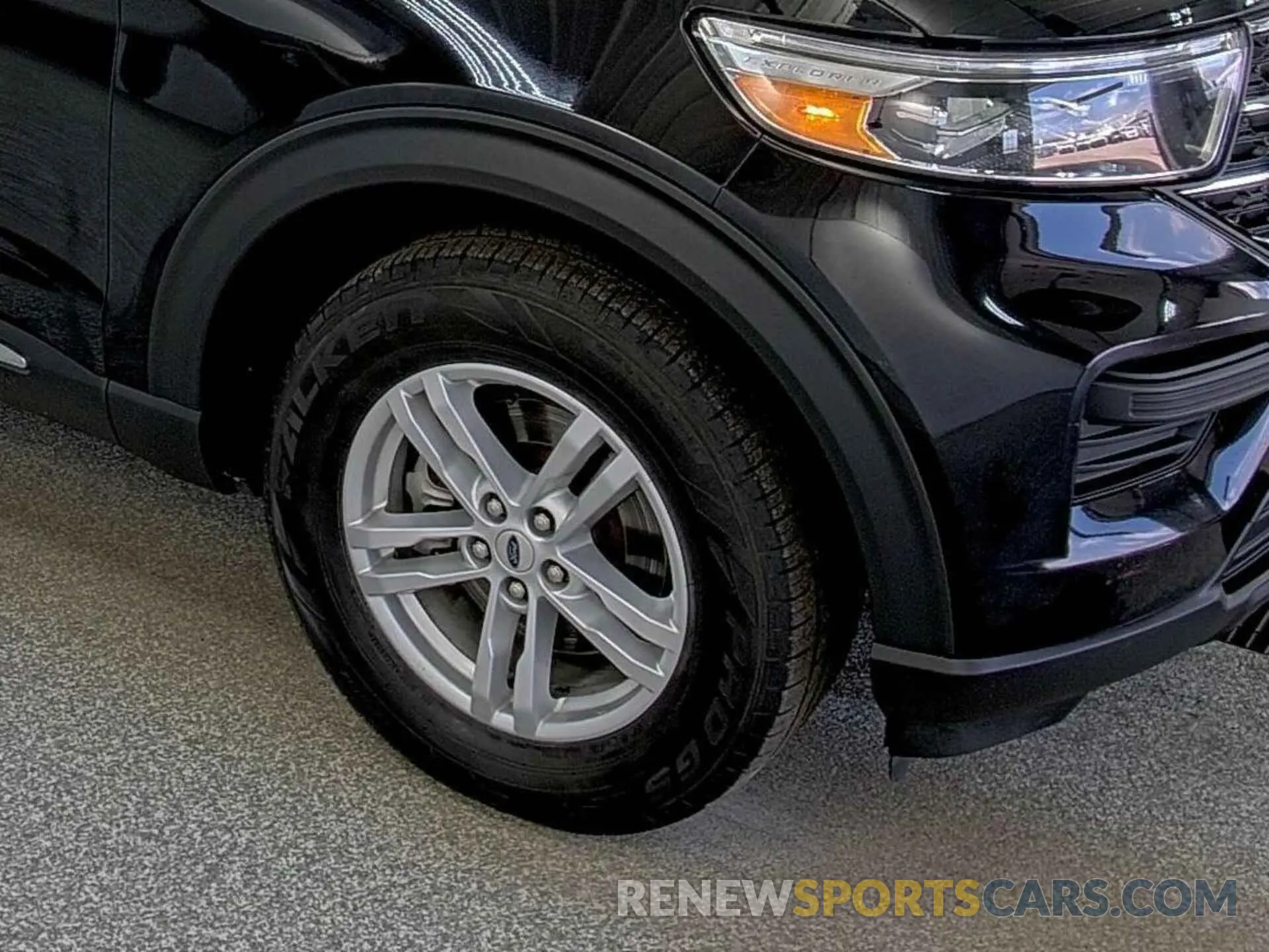 17 Photograph of a damaged car 1FMSK8DH6MGA87641 FORD EXPLORER 2021