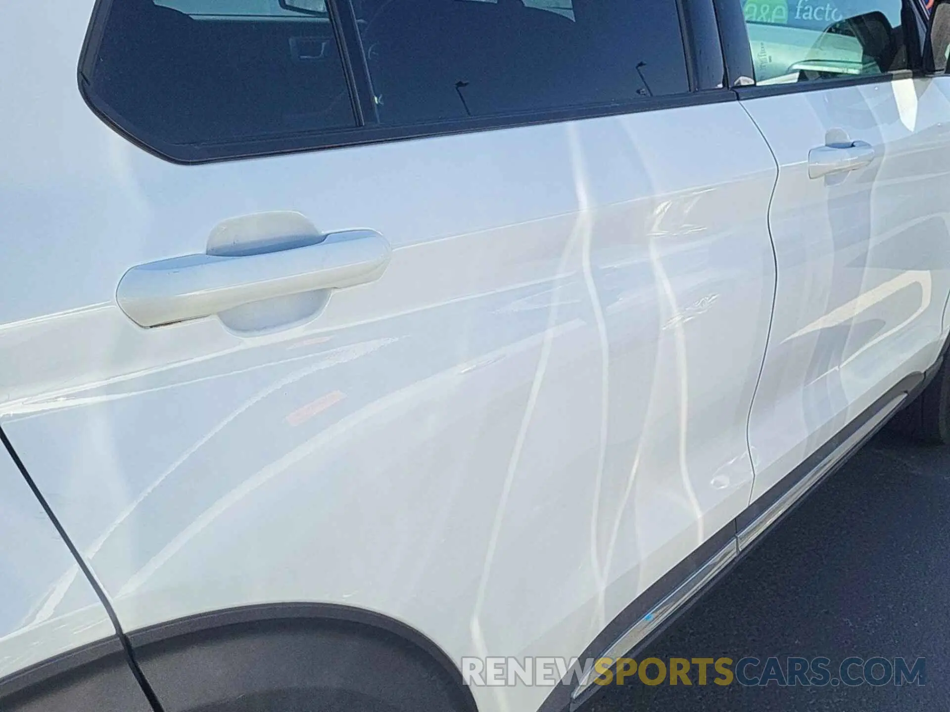 31 Photograph of a damaged car 1FMSK8DH6MGB05488 FORD EXPLORER 2021