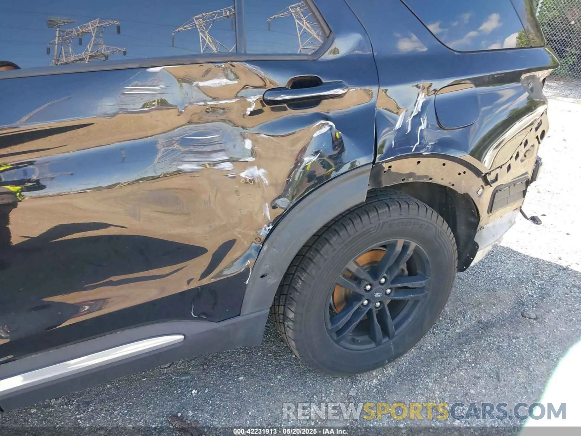 6 Photograph of a damaged car 1FMSK8DH6MGB10383 FORD EXPLORER 2021