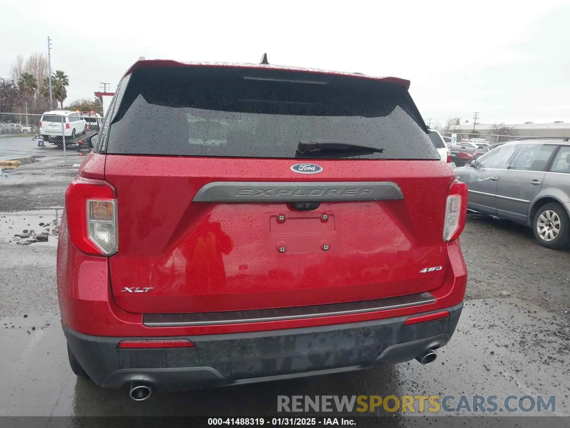17 Photograph of a damaged car 1FMSK8DH7MGA17100 FORD EXPLORER 2021