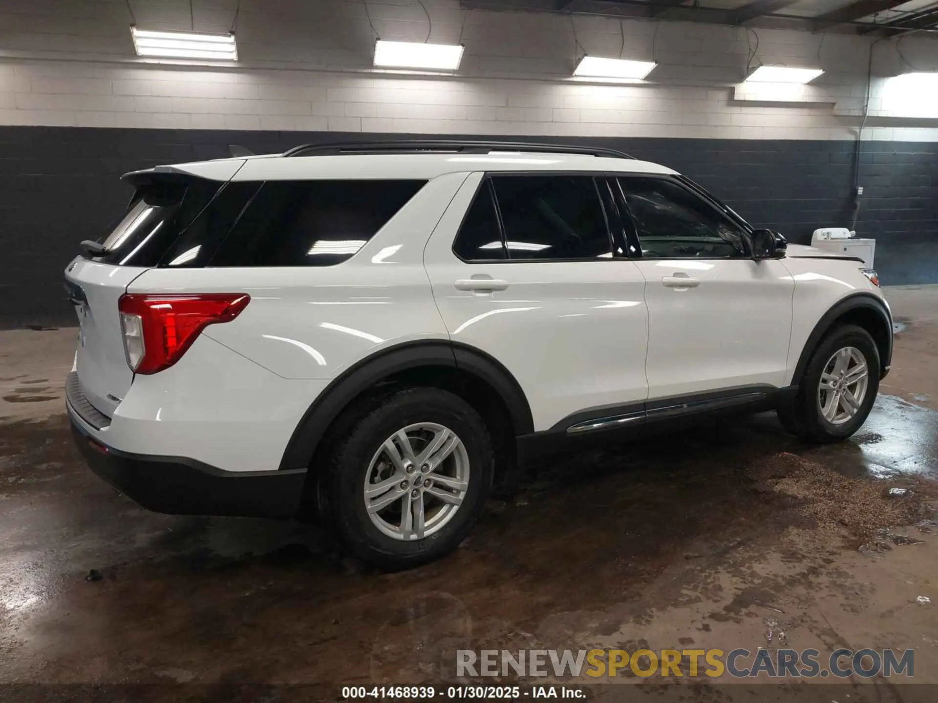 4 Photograph of a damaged car 1FMSK8DH8MGB85697 FORD EXPLORER 2021