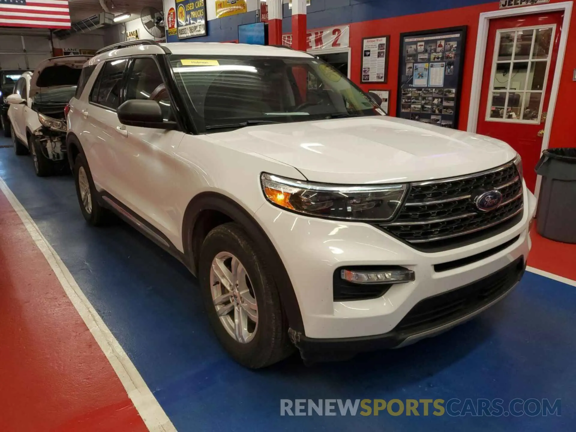 10 Photograph of a damaged car 1FMSK8DH8MGC32212 FORD EXPLORER 2021