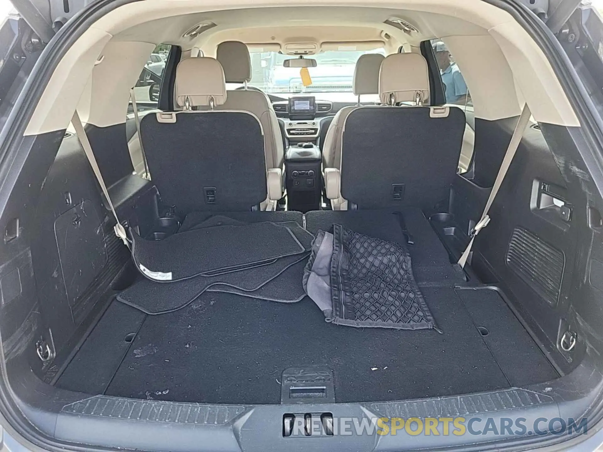 17 Photograph of a damaged car 1FMSK8DHXMGA44002 FORD EXPLORER 2021