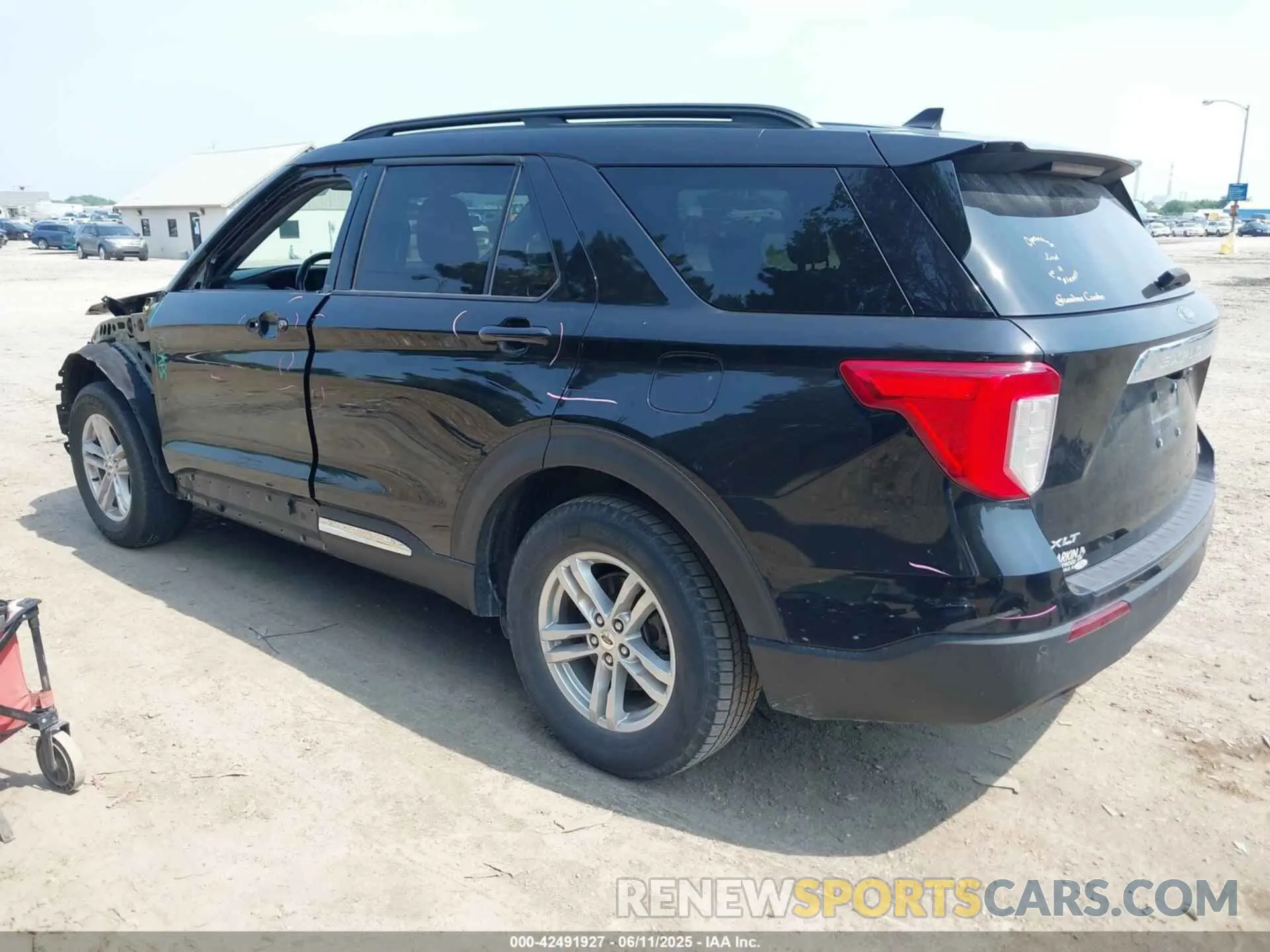3 Photograph of a damaged car 1FMSK8DHXMGA80403 FORD EXPLORER 2021