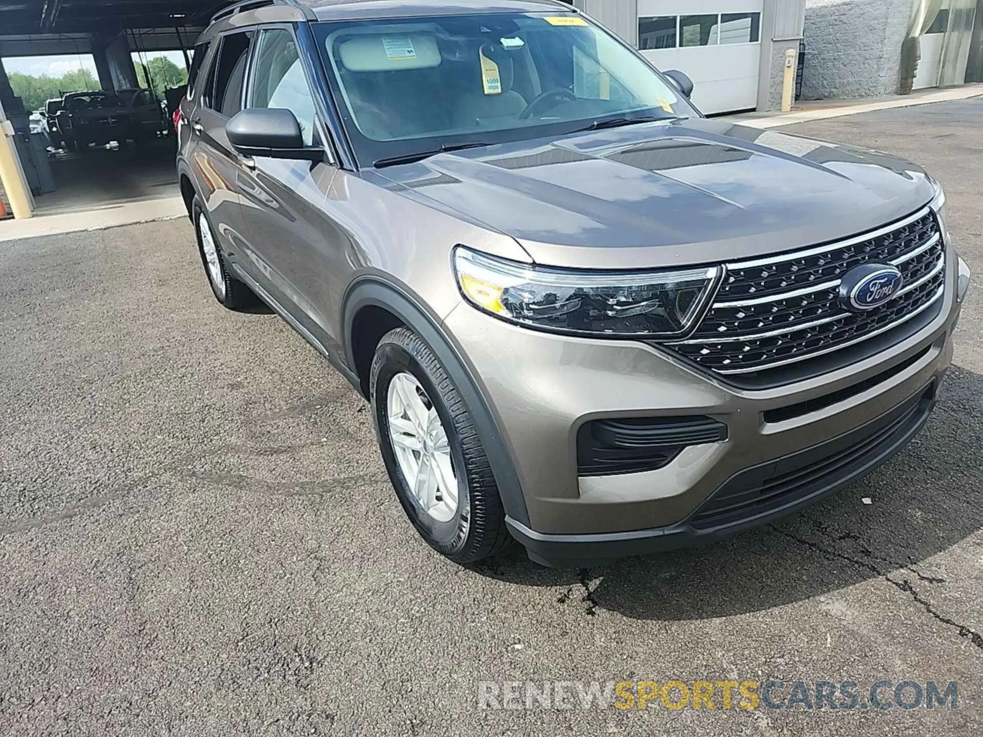 24 Photograph of a damaged car 1FMSK8DHXMGB35691 FORD EXPLORER 2021