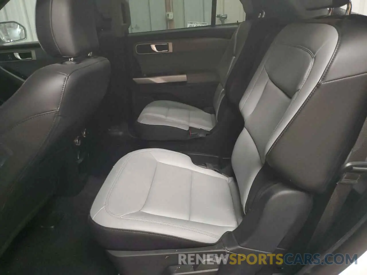 11 Photograph of a damaged car 1FMSK8DHXMGB56881 FORD EXPLORER 2021