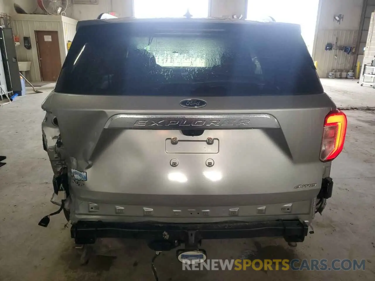6 Photograph of a damaged car 1FMSK8DHXMGB59912 FORD EXPLORER 2021