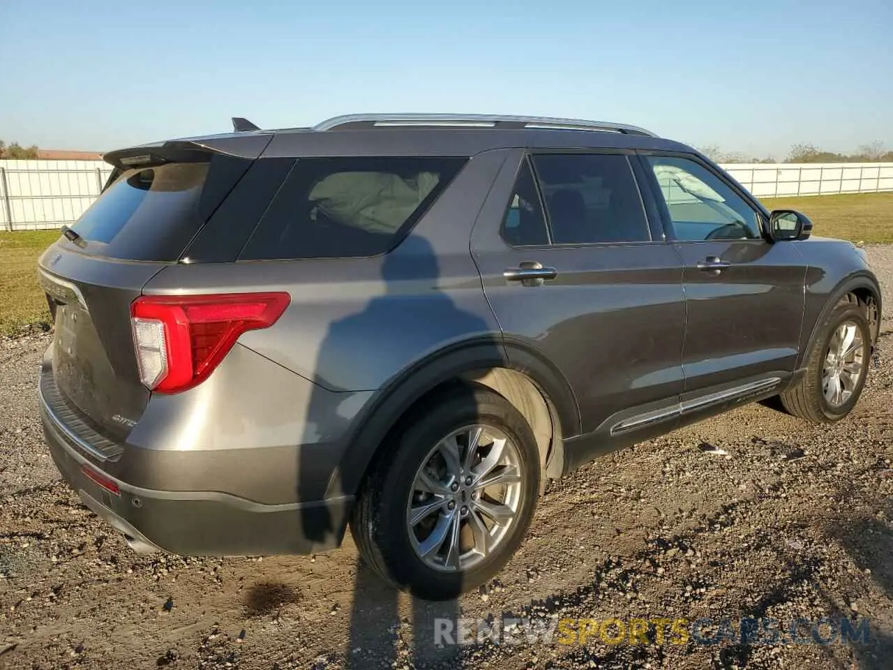 3 Photograph of a damaged car 1FMSK8FH5MGC17518 FORD EXPLORER 2021