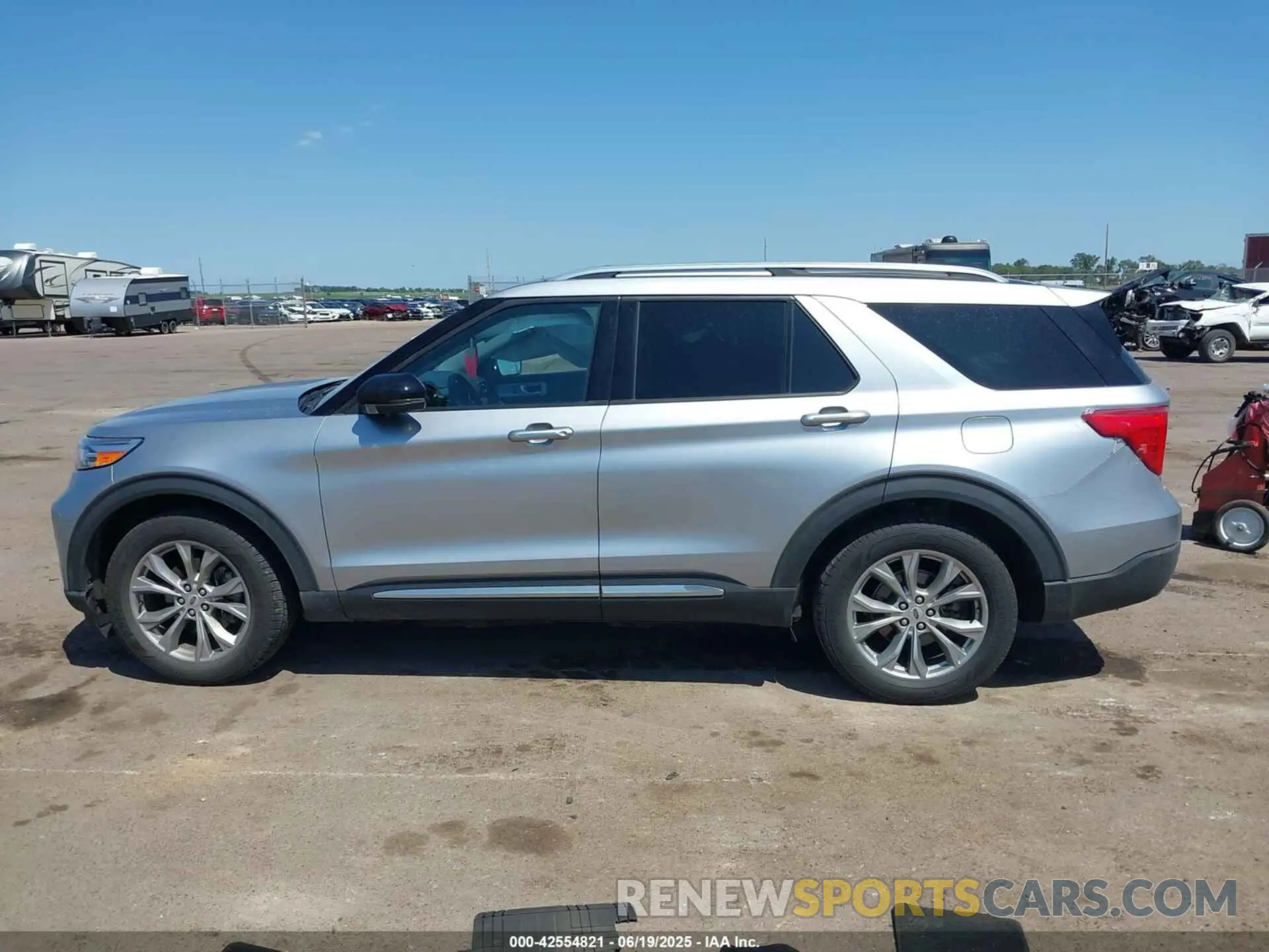 15 Photograph of a damaged car 1FMSK8FH7MGA86169 FORD EXPLORER 2021