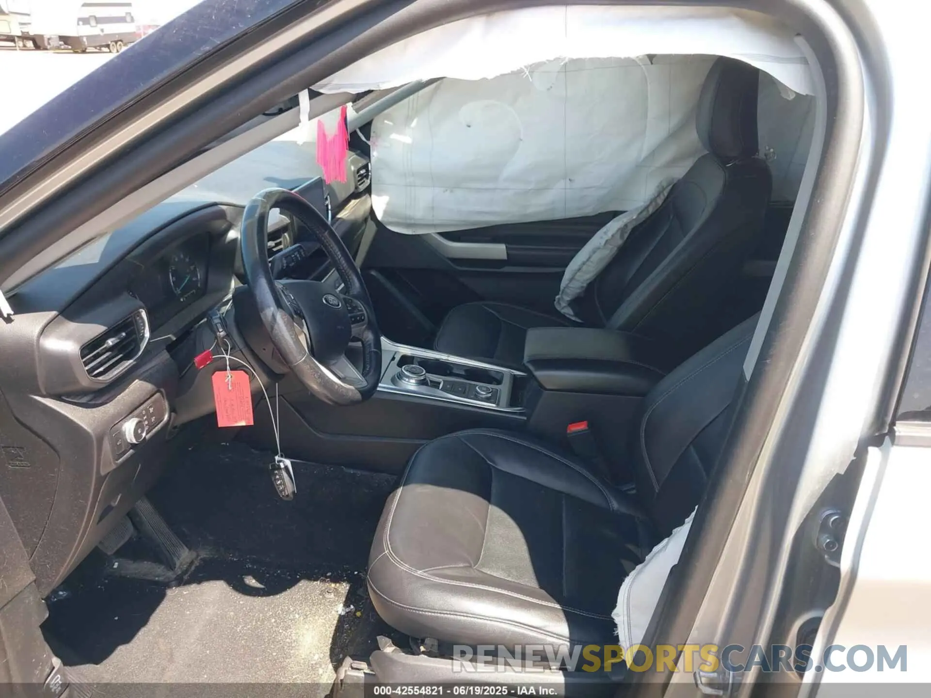 5 Photograph of a damaged car 1FMSK8FH7MGA86169 FORD EXPLORER 2021