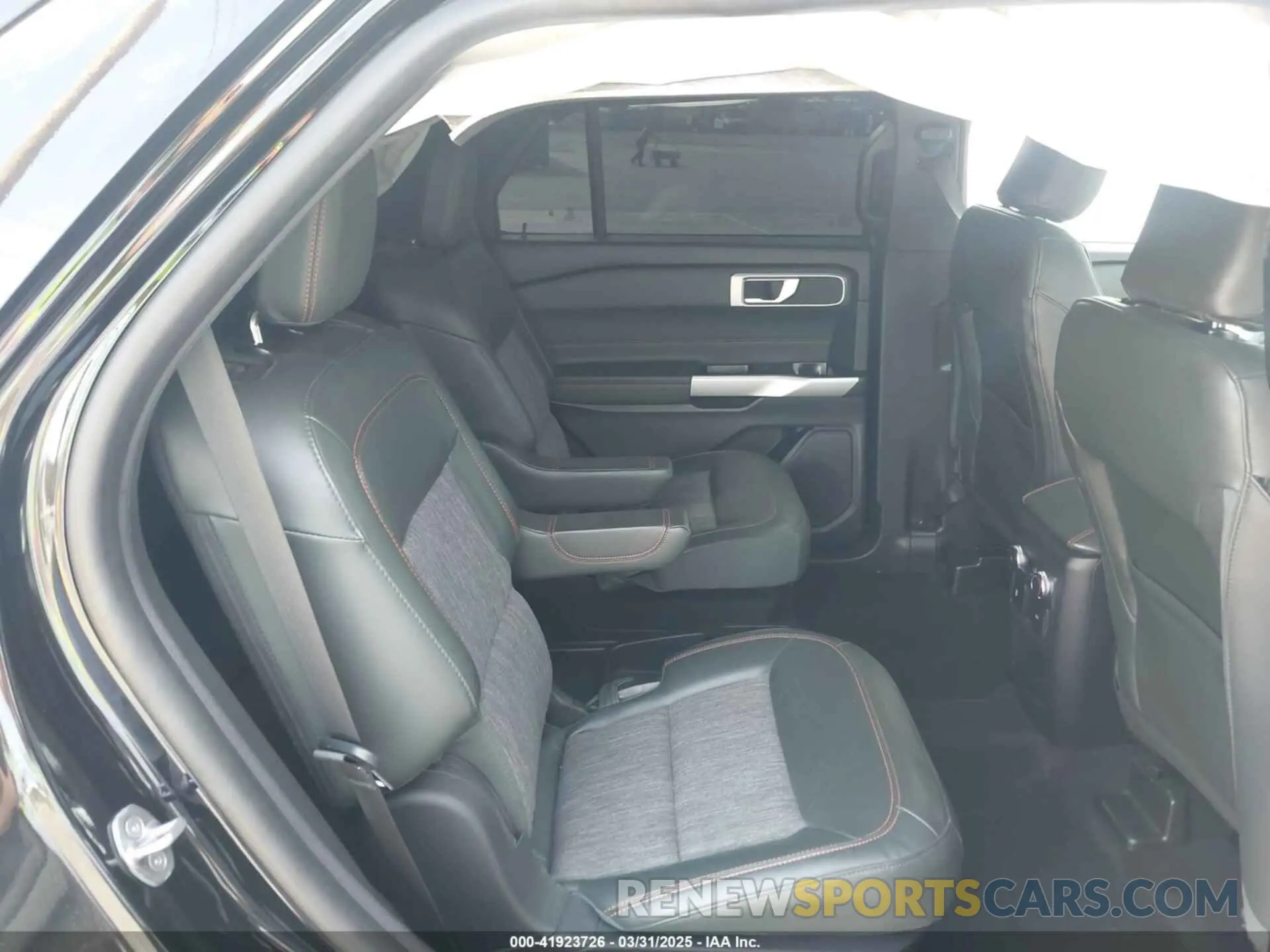 8 Photograph of a damaged car 1FMSK8JH2MGC09562 FORD EXPLORER 2021