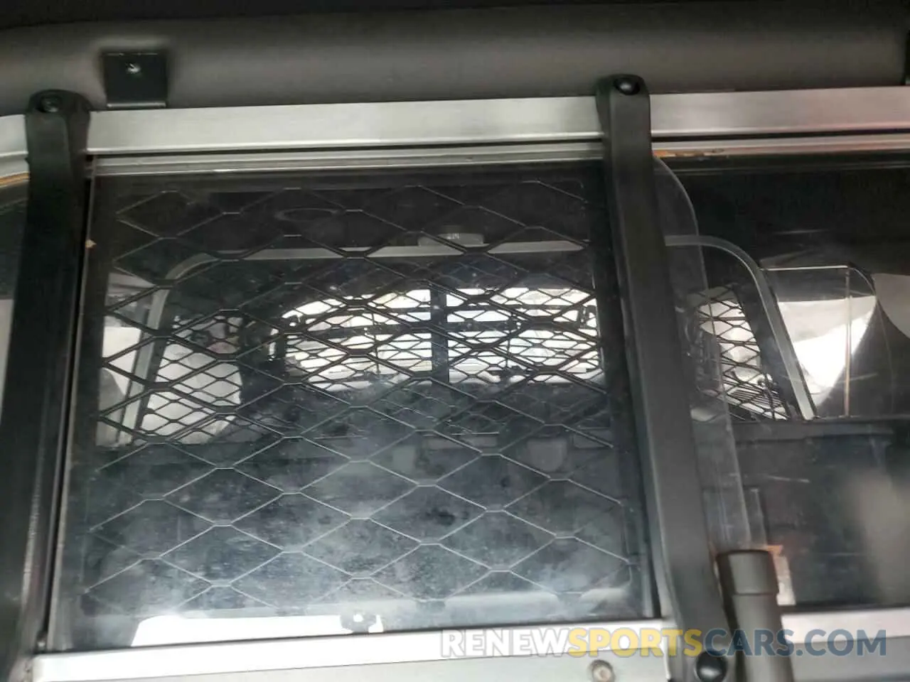 10 Photograph of a damaged car 1FM5K8AB1NGA09220 FORD EXPLORER 2022