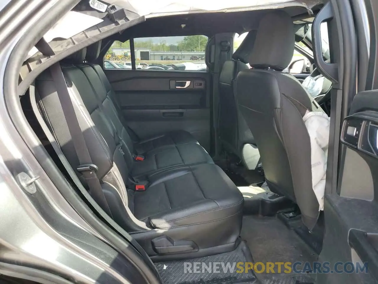 11 Photograph of a damaged car 1FM5K8AB1NGB50983 FORD EXPLORER 2022