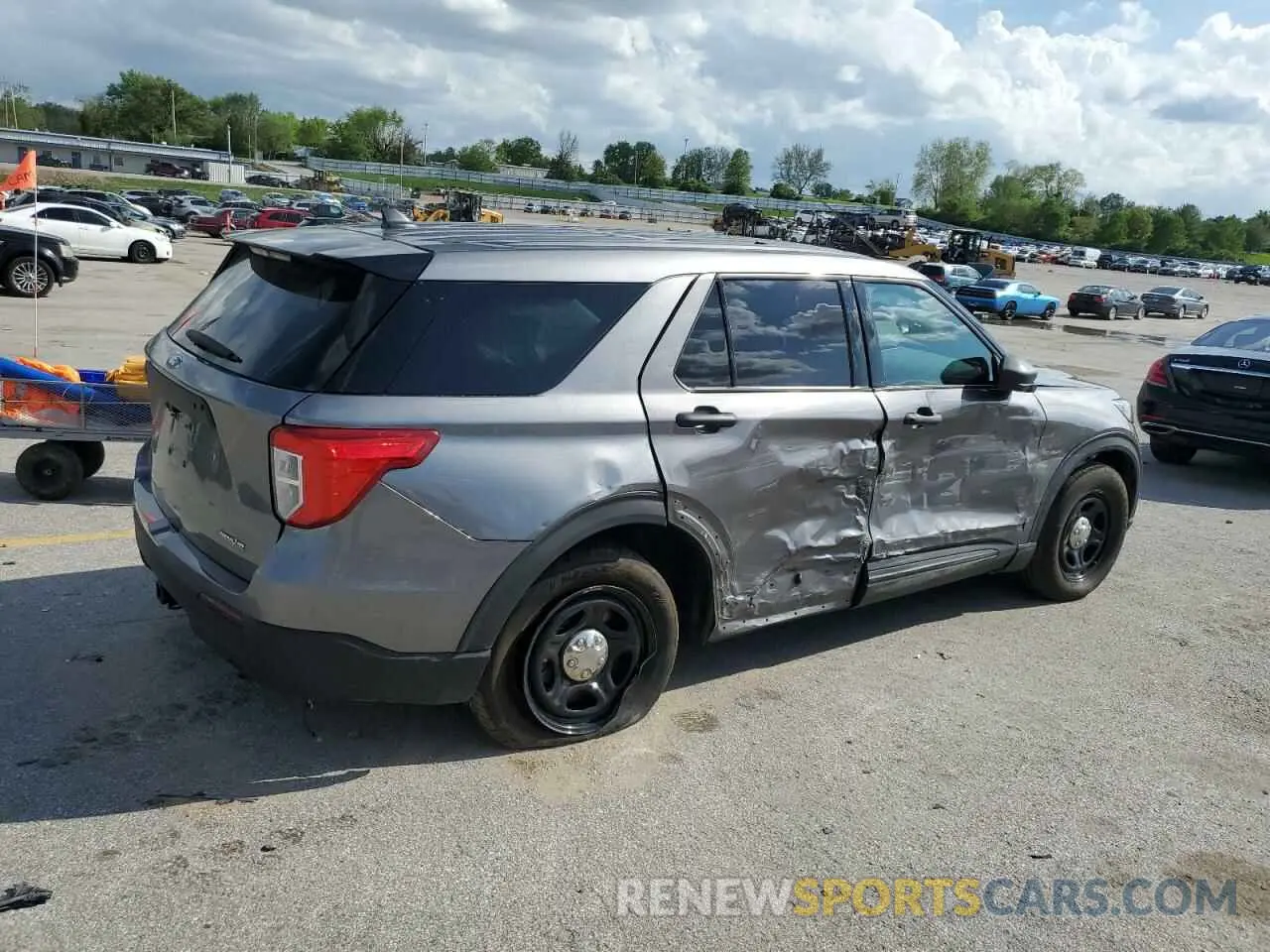 3 Photograph of a damaged car 1FM5K8AB1NGB50983 FORD EXPLORER 2022